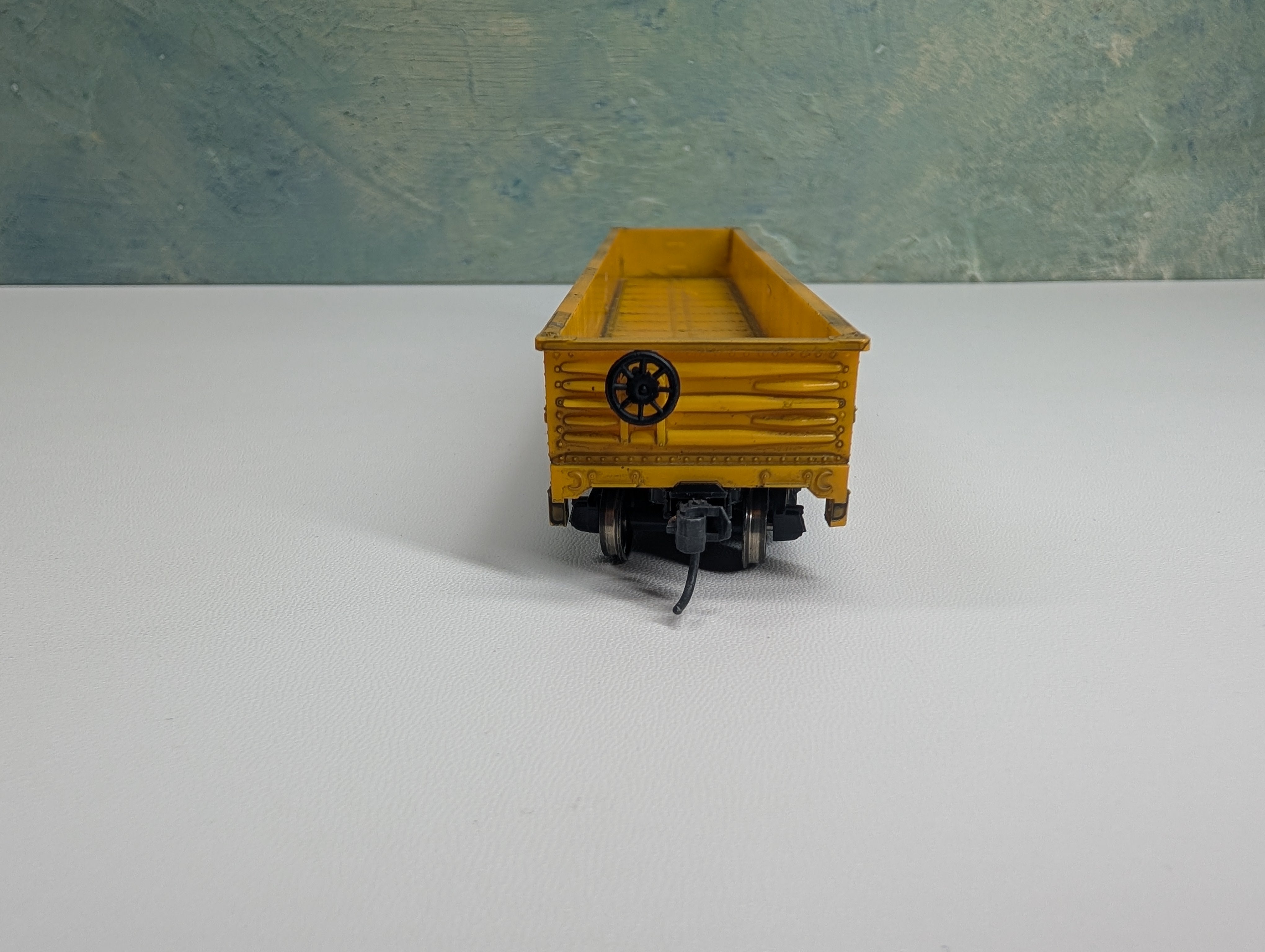 USED HO Scale Weathered Gondola w/ Kato Trucks Union Pacific