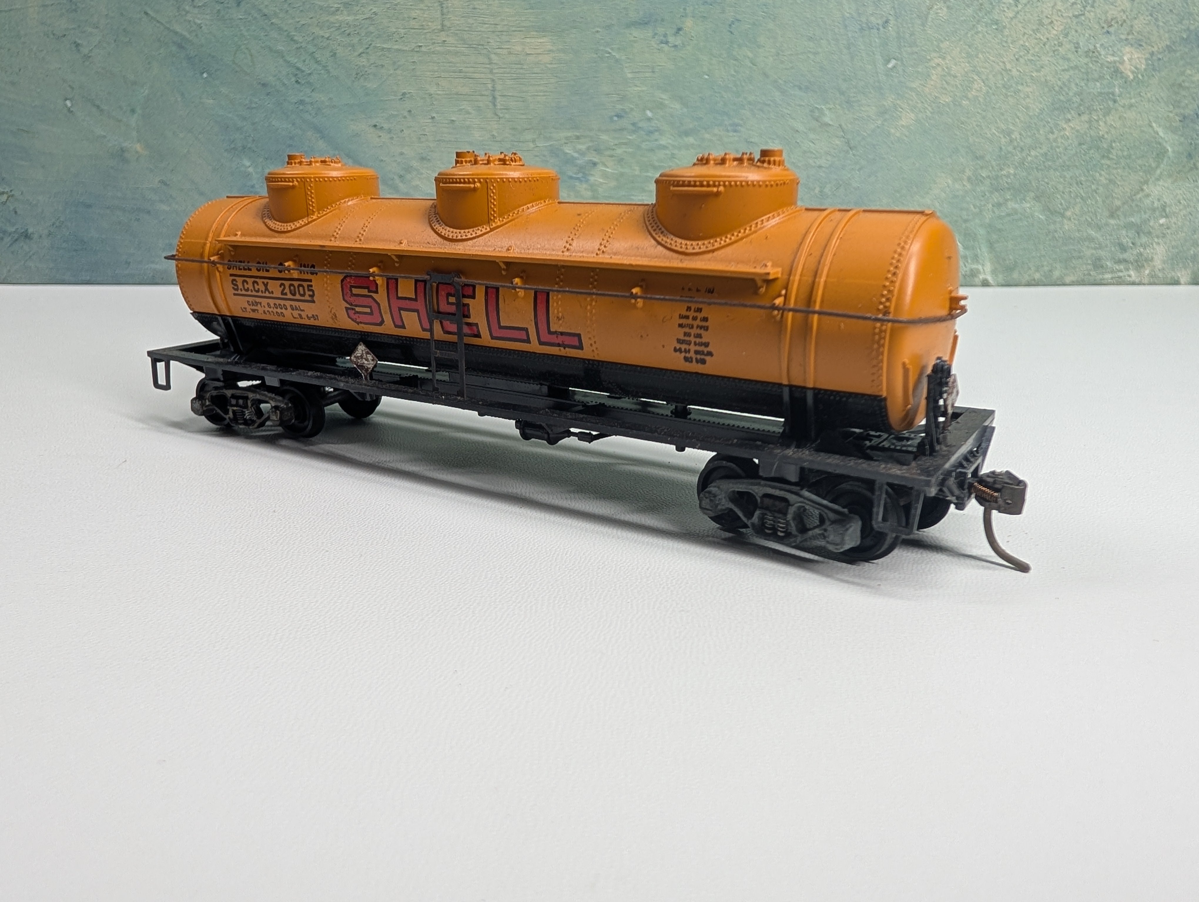 USED Athearn HO Scale Triple Dome Tank Car Shell SCCX #2005