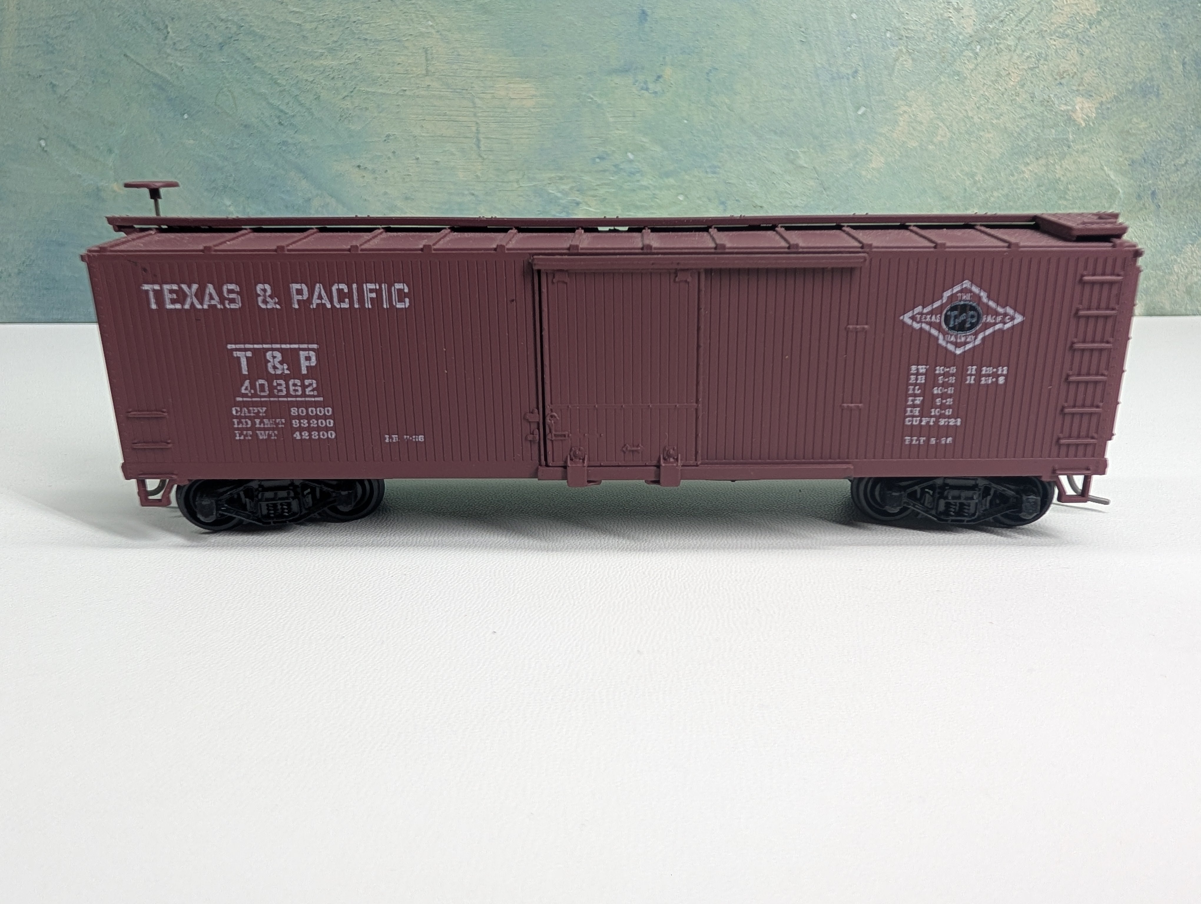 USED TRAIN MINIATURE HO Scale Wooden Box Car Texas and Pacific T&P #40362