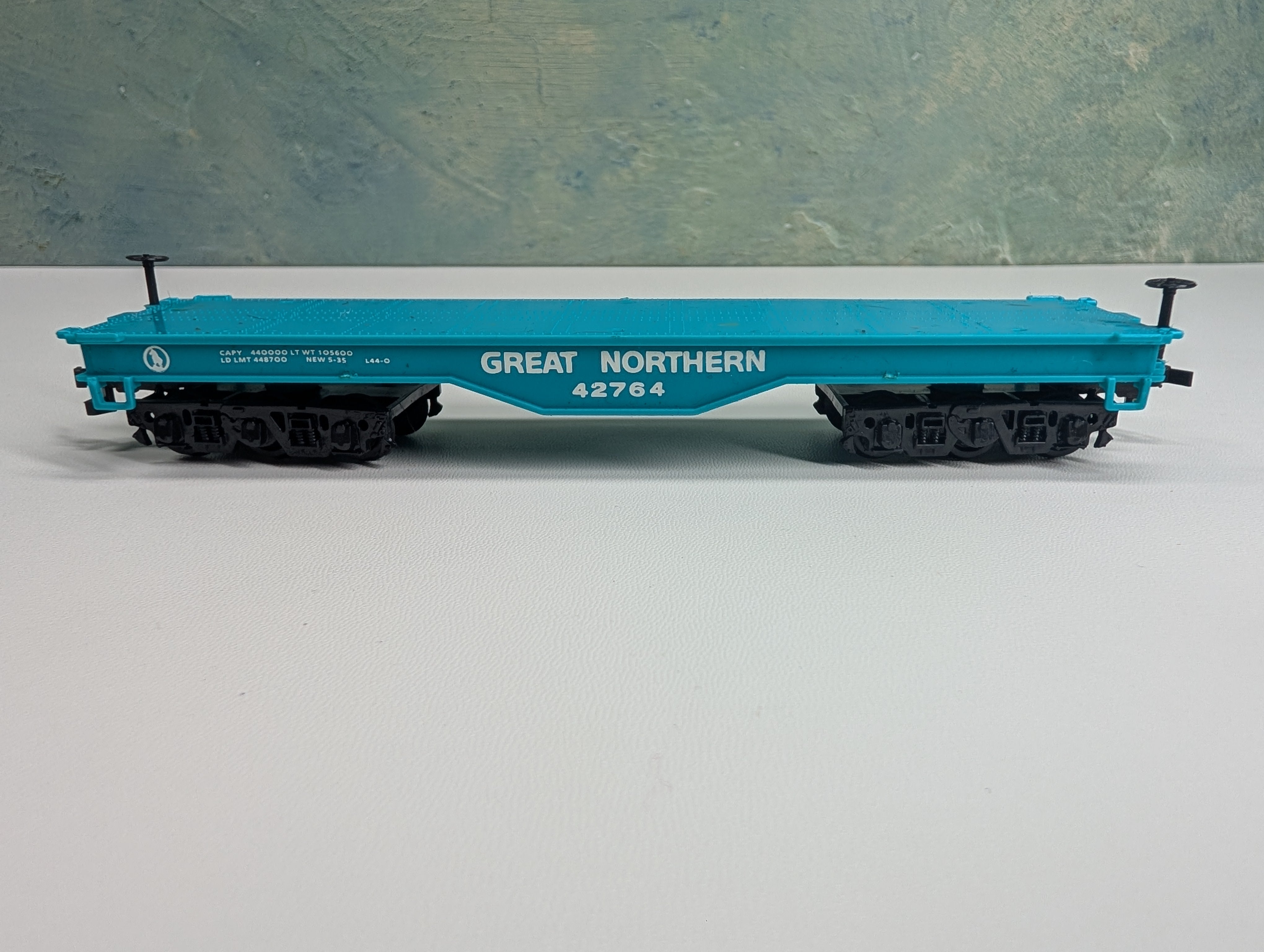 USED Bachmann HO Scale Flat Car w/ Lumber Load Great Northern GN #42764