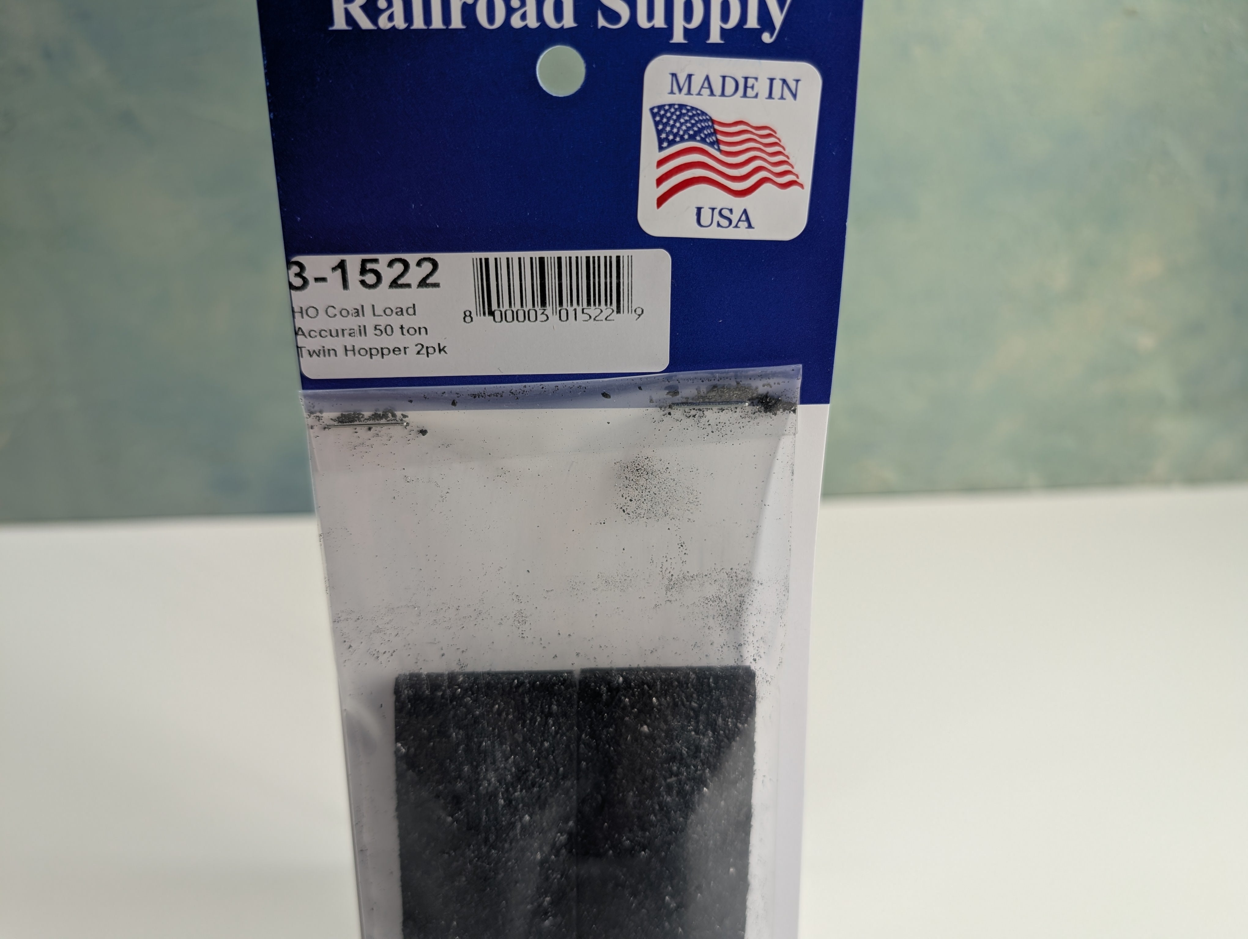 Bowser 31522 HO Scale English Coal Load for Accurail 50T Offset Twin Hopper (2 pcs)