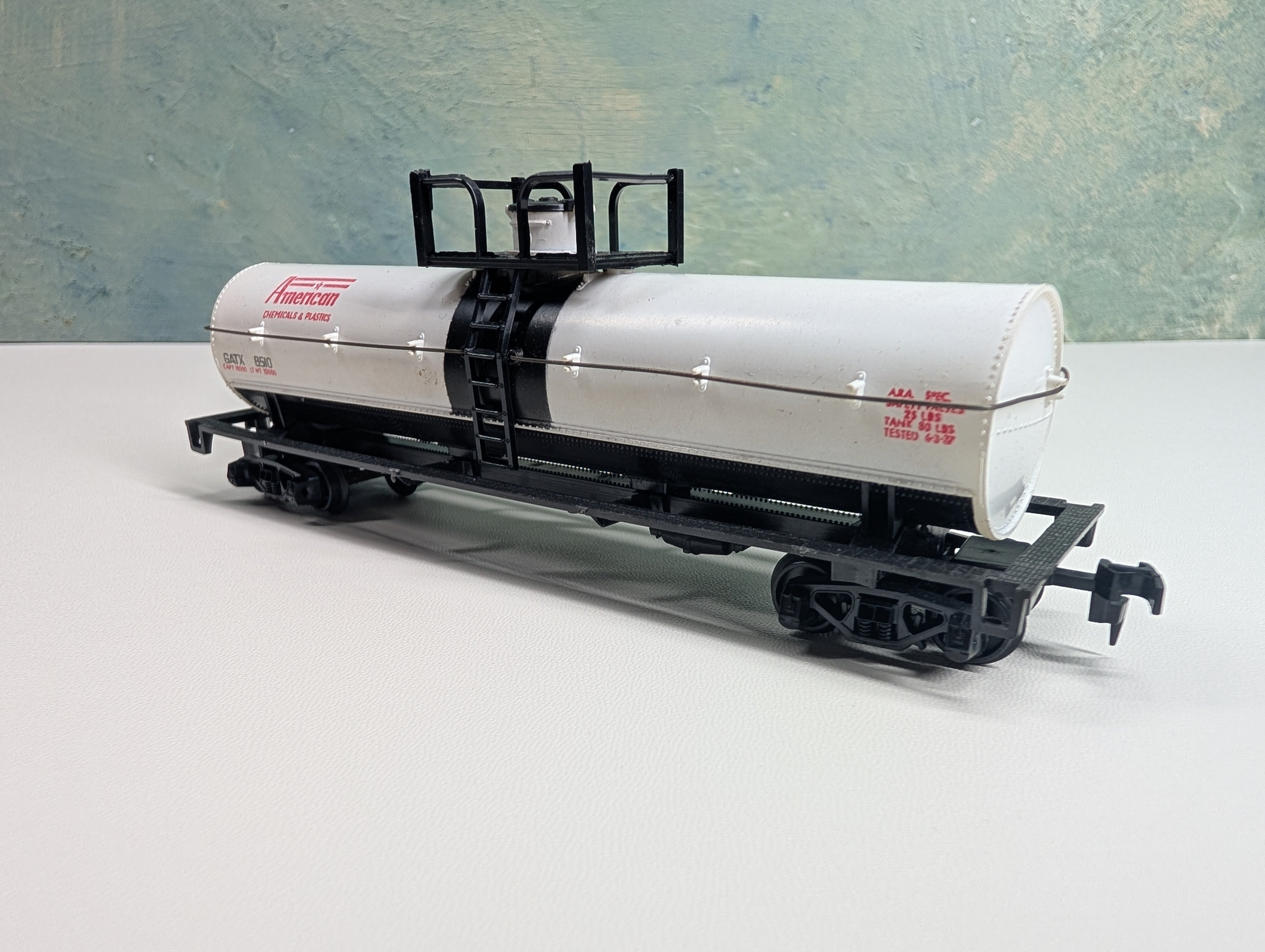 USED HO Scale Tank car American Chemicals GATX #8510