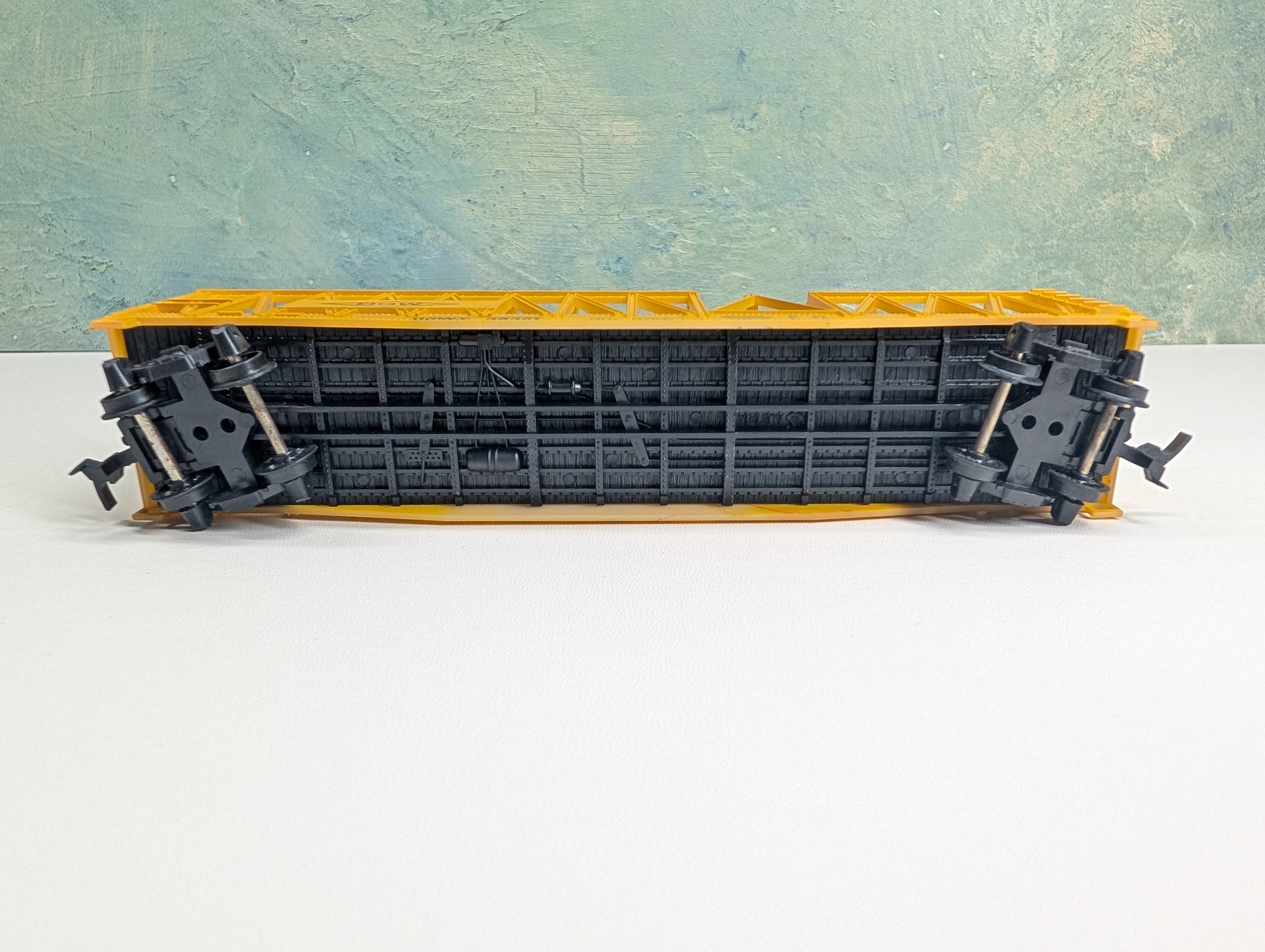 USED Roco HO Scale Container Carrier Car DOW #38321