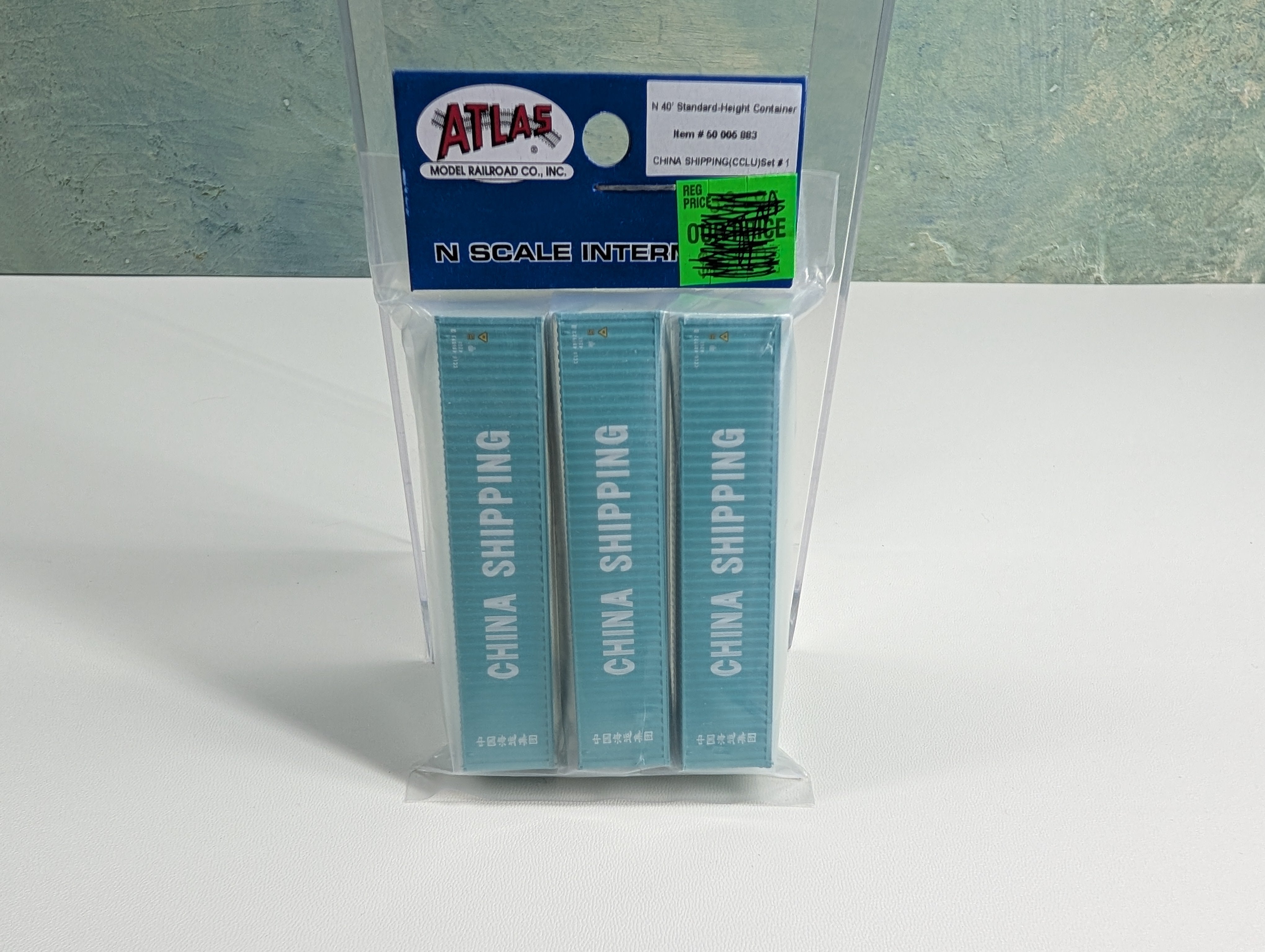 Atlas 50005883 N Scale 40' Standard Container China Shipping (3 pcs)