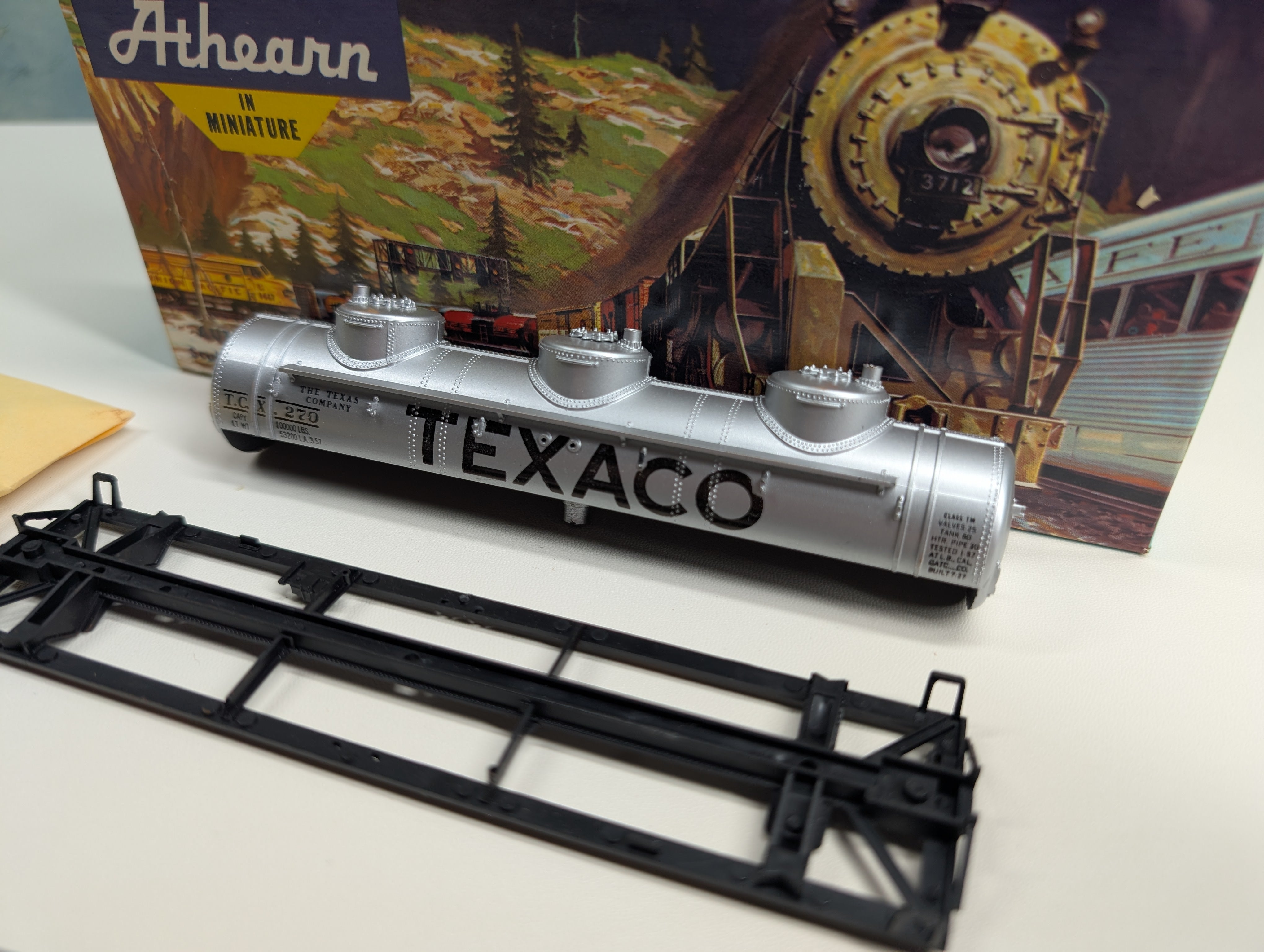 USED Athearn HO Scale Triple Dome Tank Car Texaco TCX #270 KIT