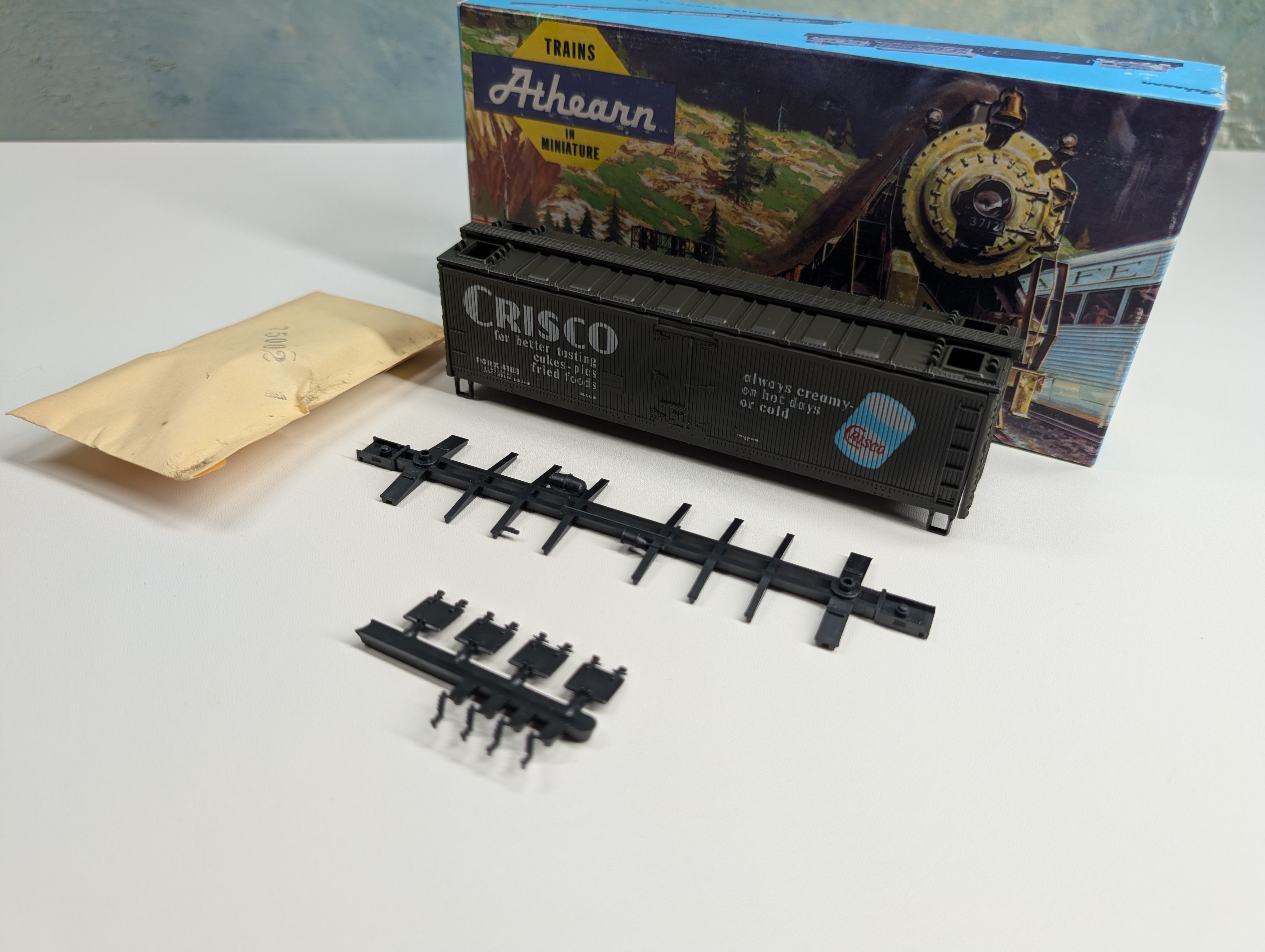 USED Athearn HO Scale 40' Wood Reefer Crisco FGRX #4183 KIT
