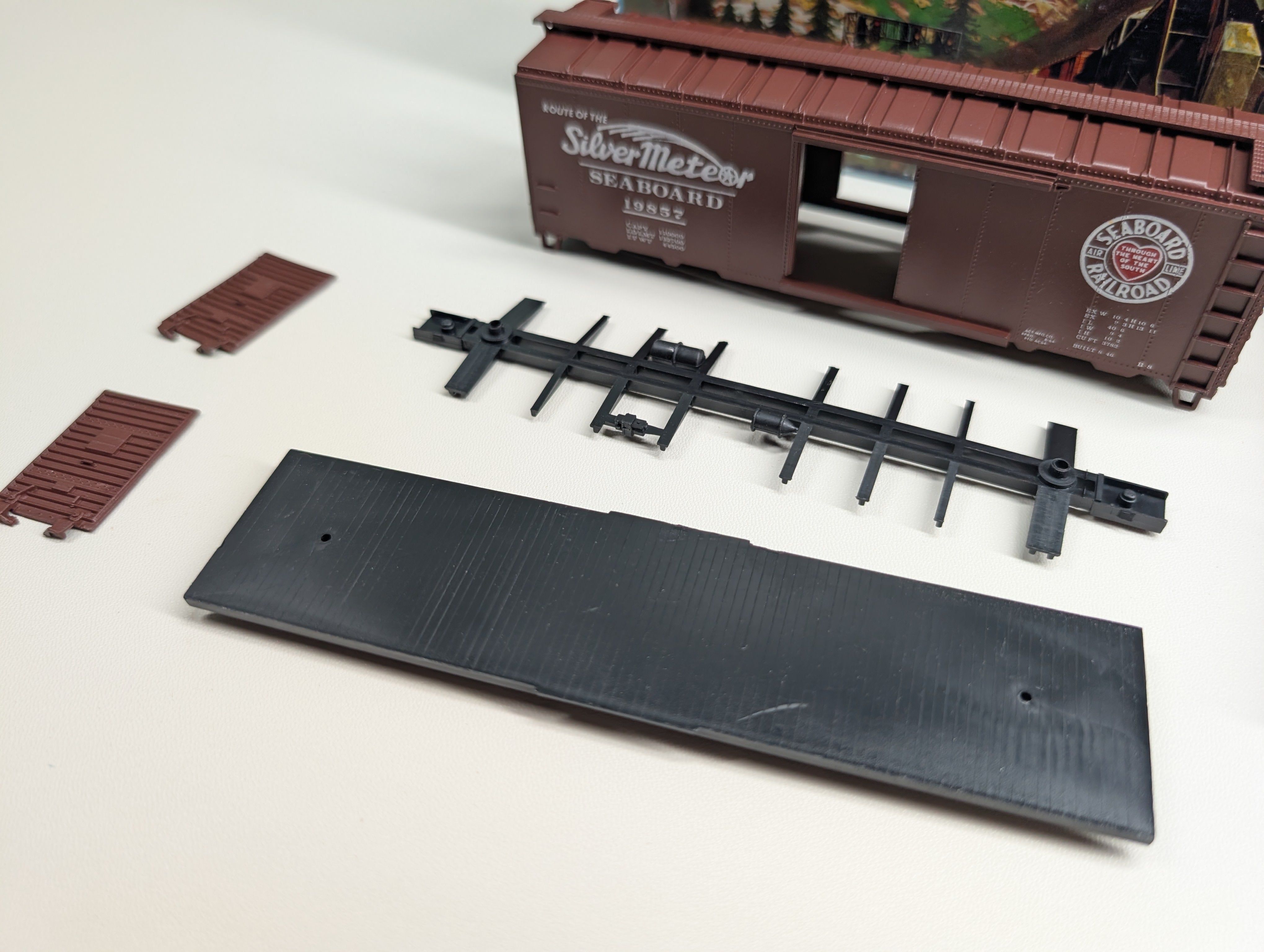 USED Athearn HO Scale 40' Box Car Seaboard Air Line #19857 Bev-Bel KIT