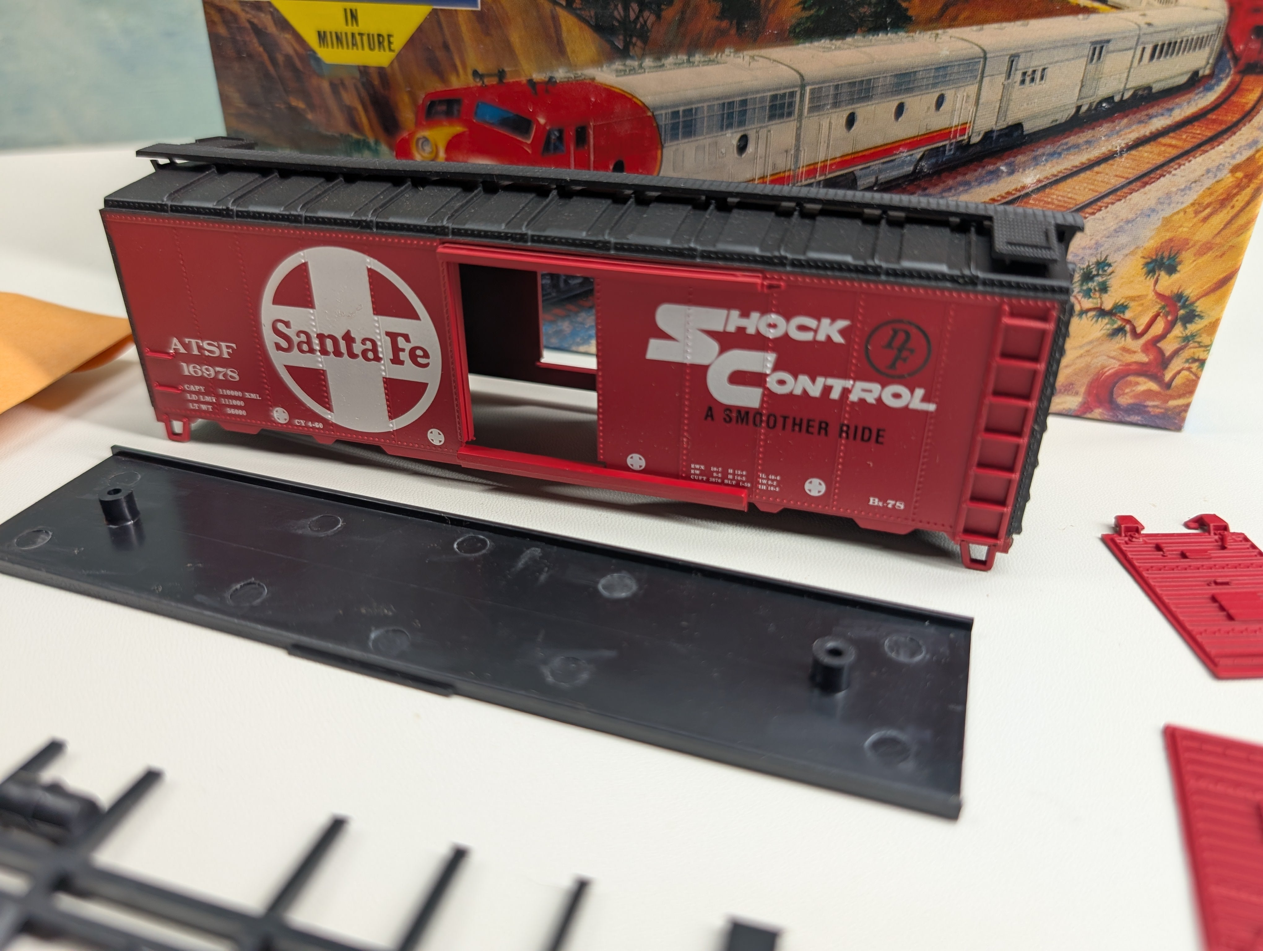 USED Athearn HO Scale 40' AAR Box Car Santa Fe ATSF #16978 KIT