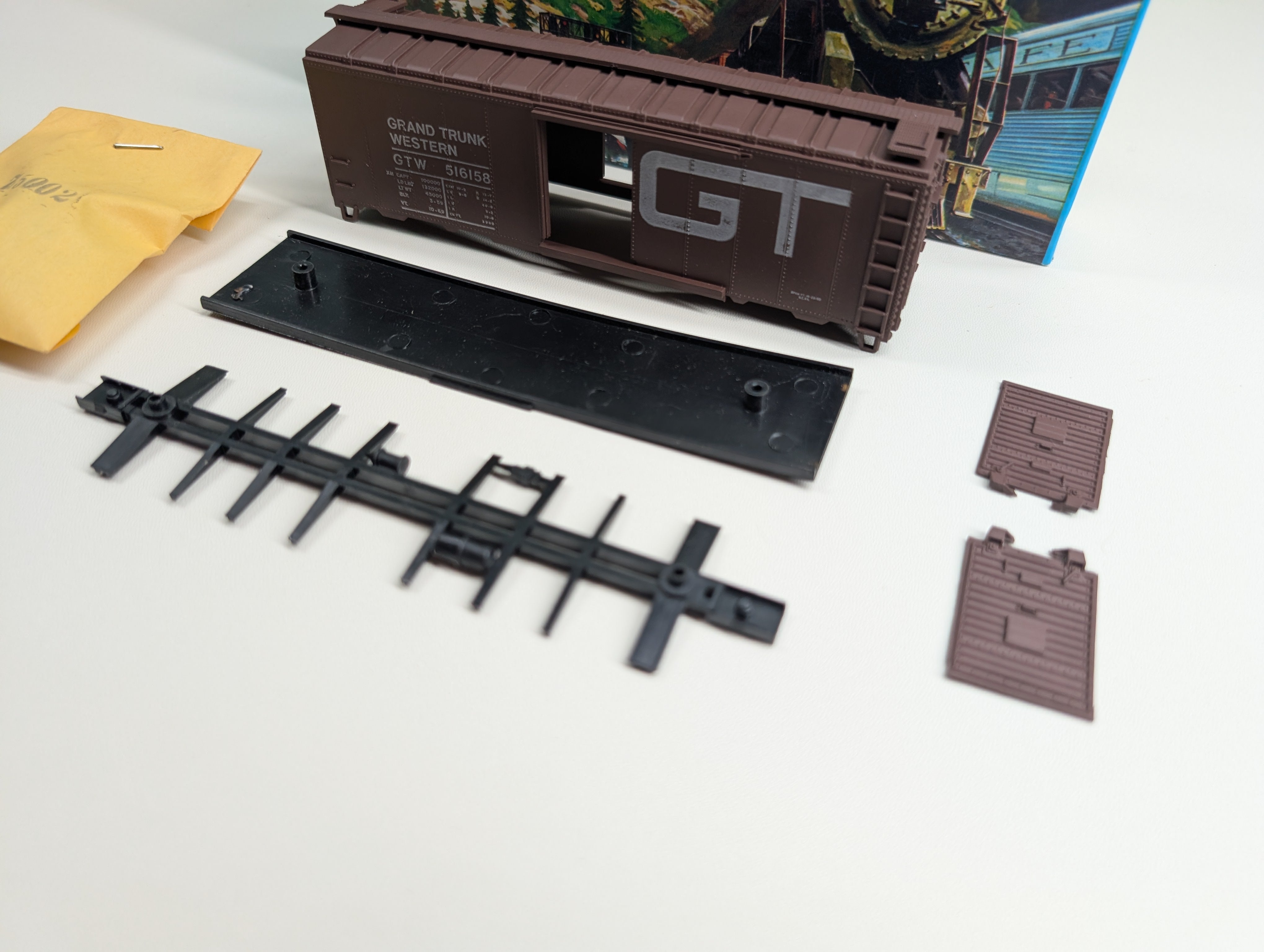 USED Athearn HO Scale 40' Box Car Grand Trunk Western GTW #516158 KIT