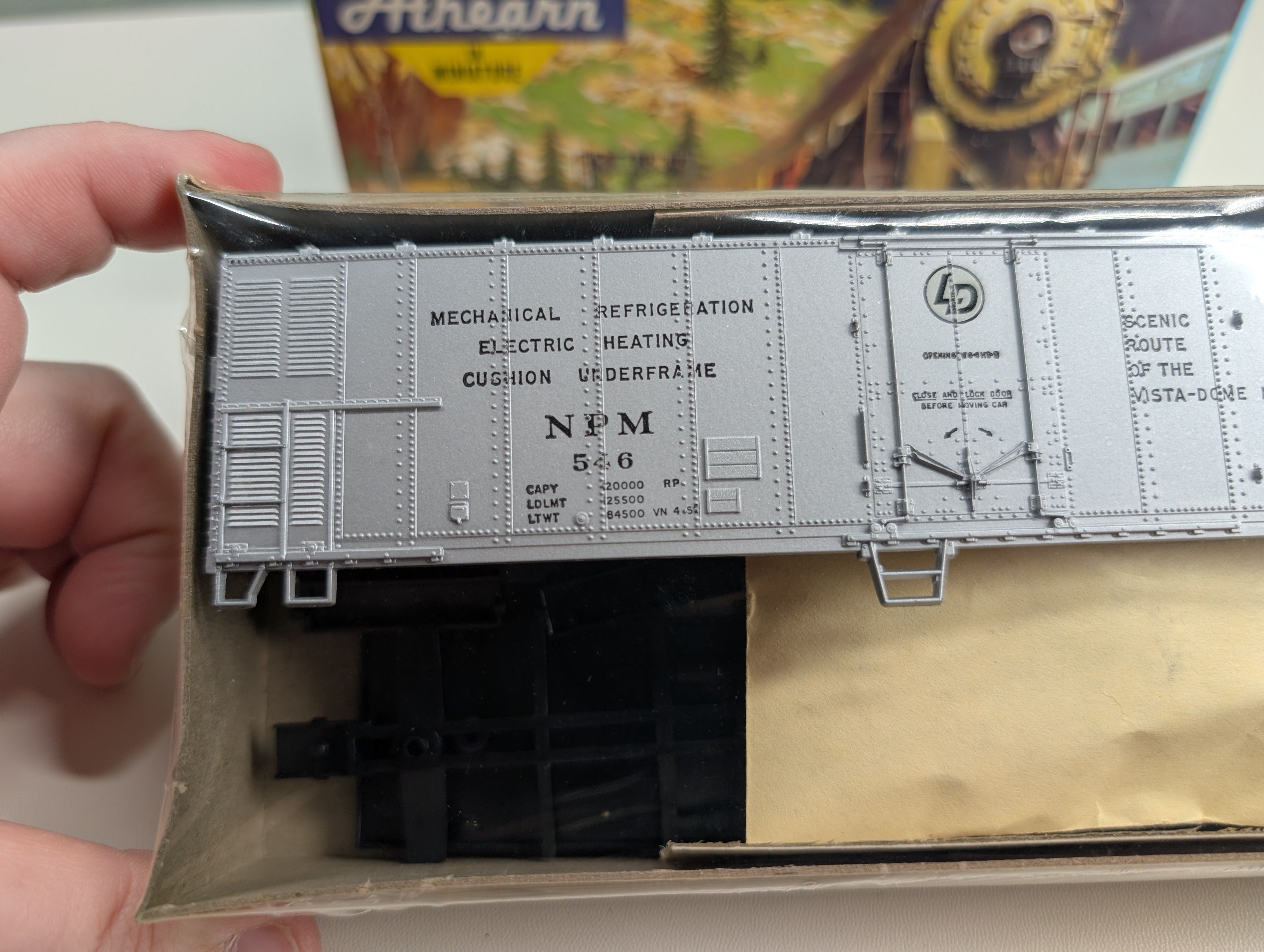 USED Athearn HO Scale 50' Mechanical Reefer Northern Pacific NPM #546 Sealed KIT