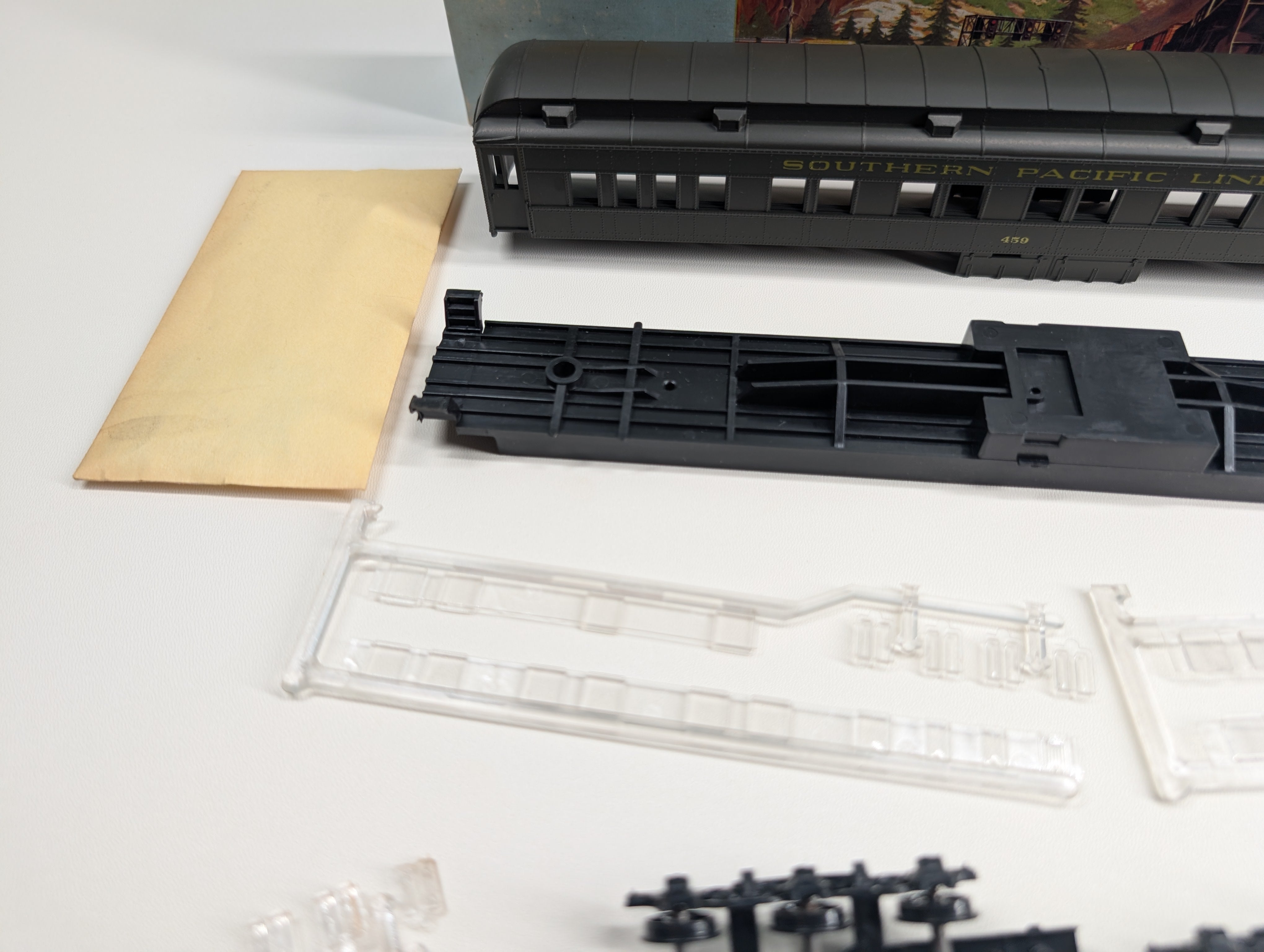 USED Athearn HO Scale Standard Pullman Passenger Car Southern Pacific Lines 459 KIT