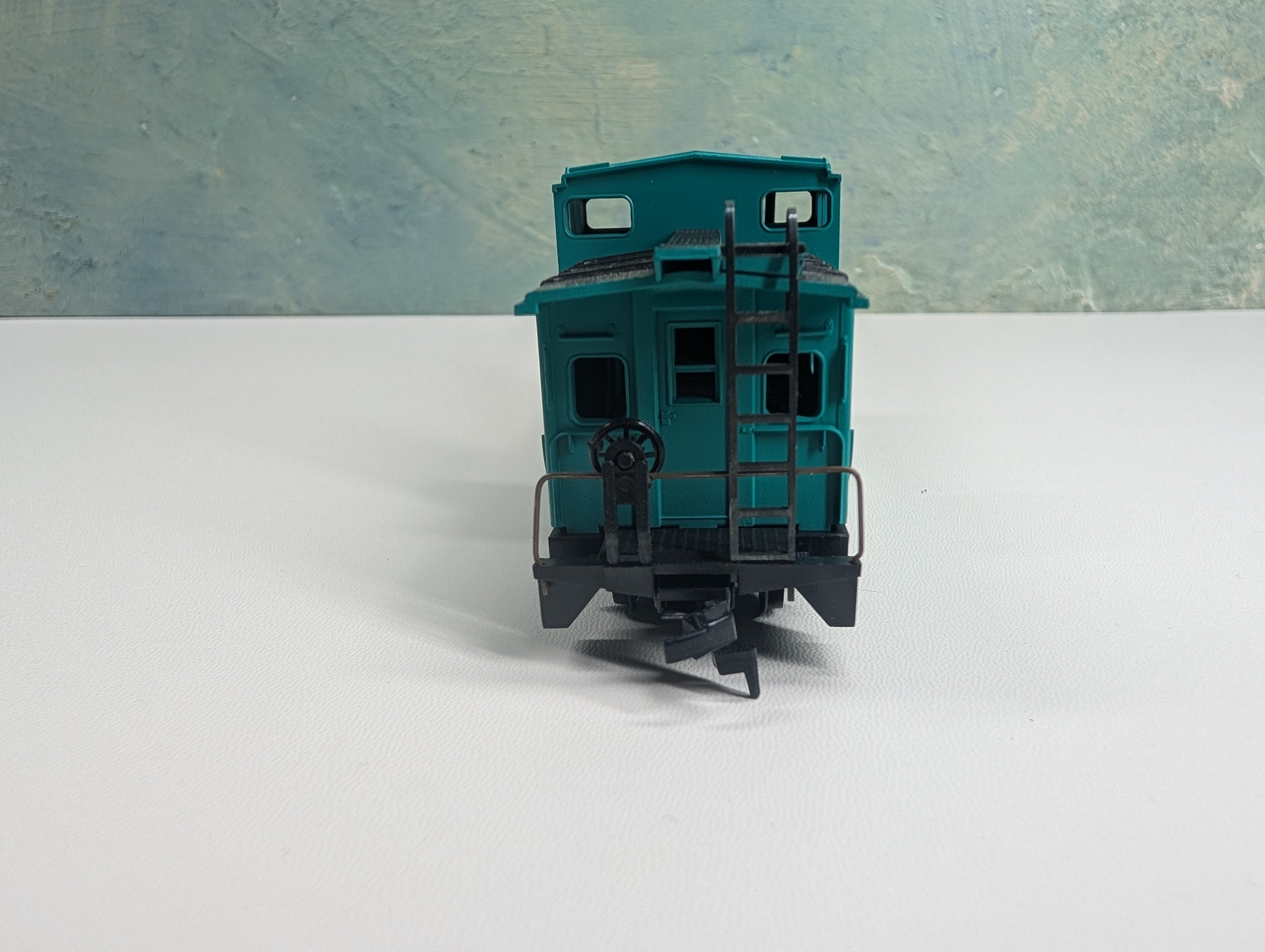 USED Athearn HO Scale Wide Vision Caboose Penn Central PC #5023