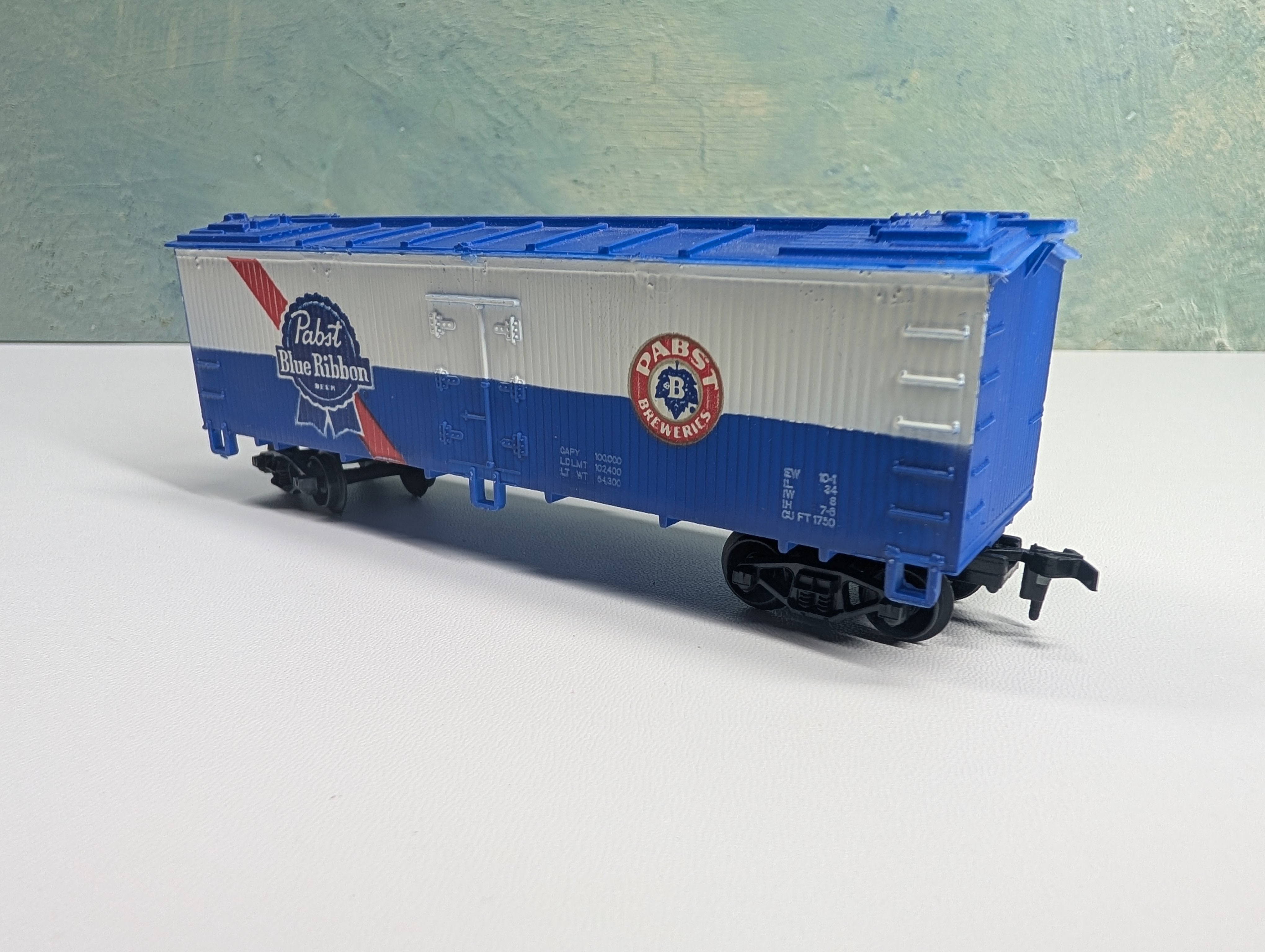 USED Life-Like HO Scale Beer Car Pabst Blue Ribbon