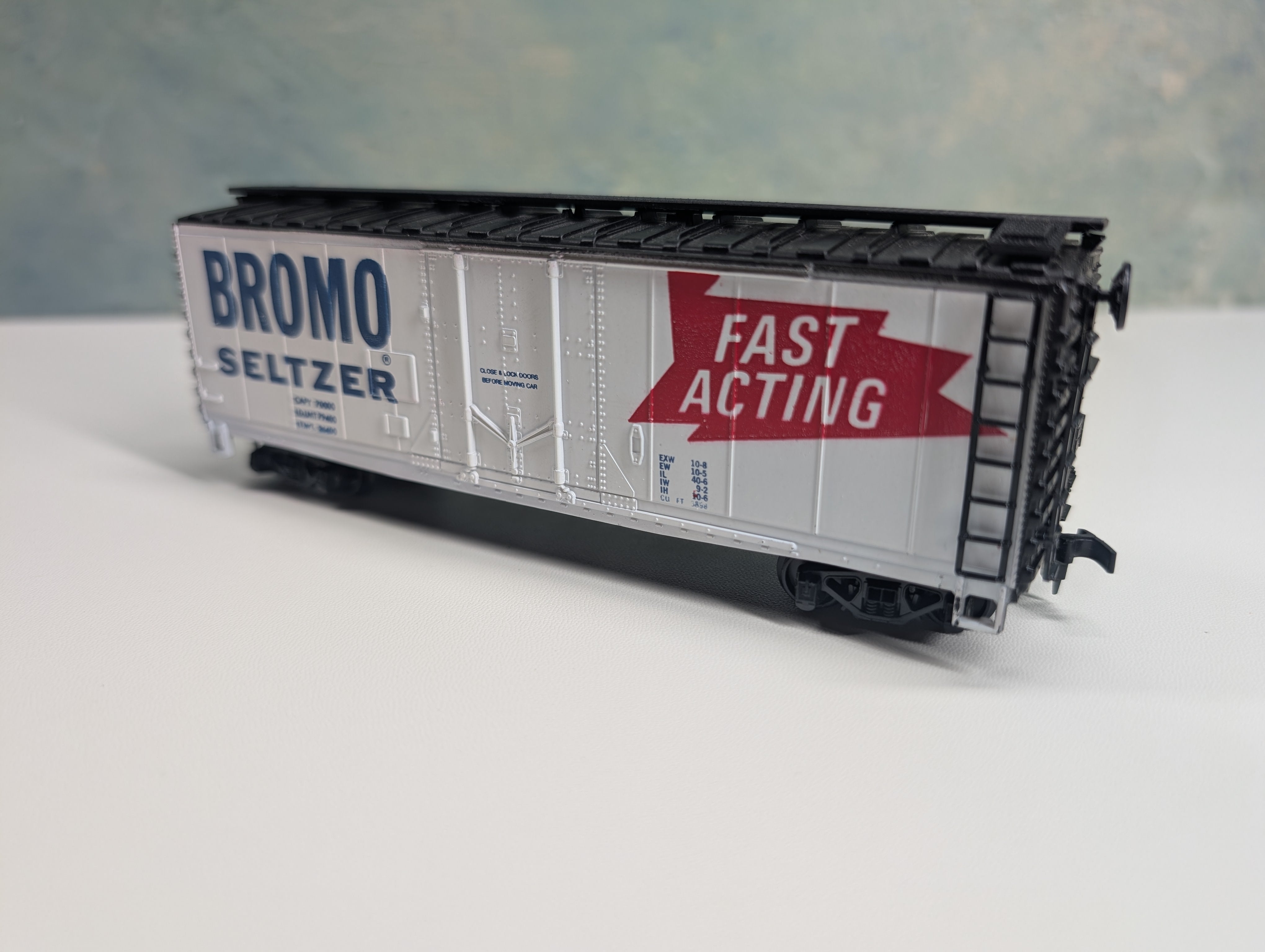 USED HO Scale 40' Billboard Box Car Bromo Seltzer Fast Acting