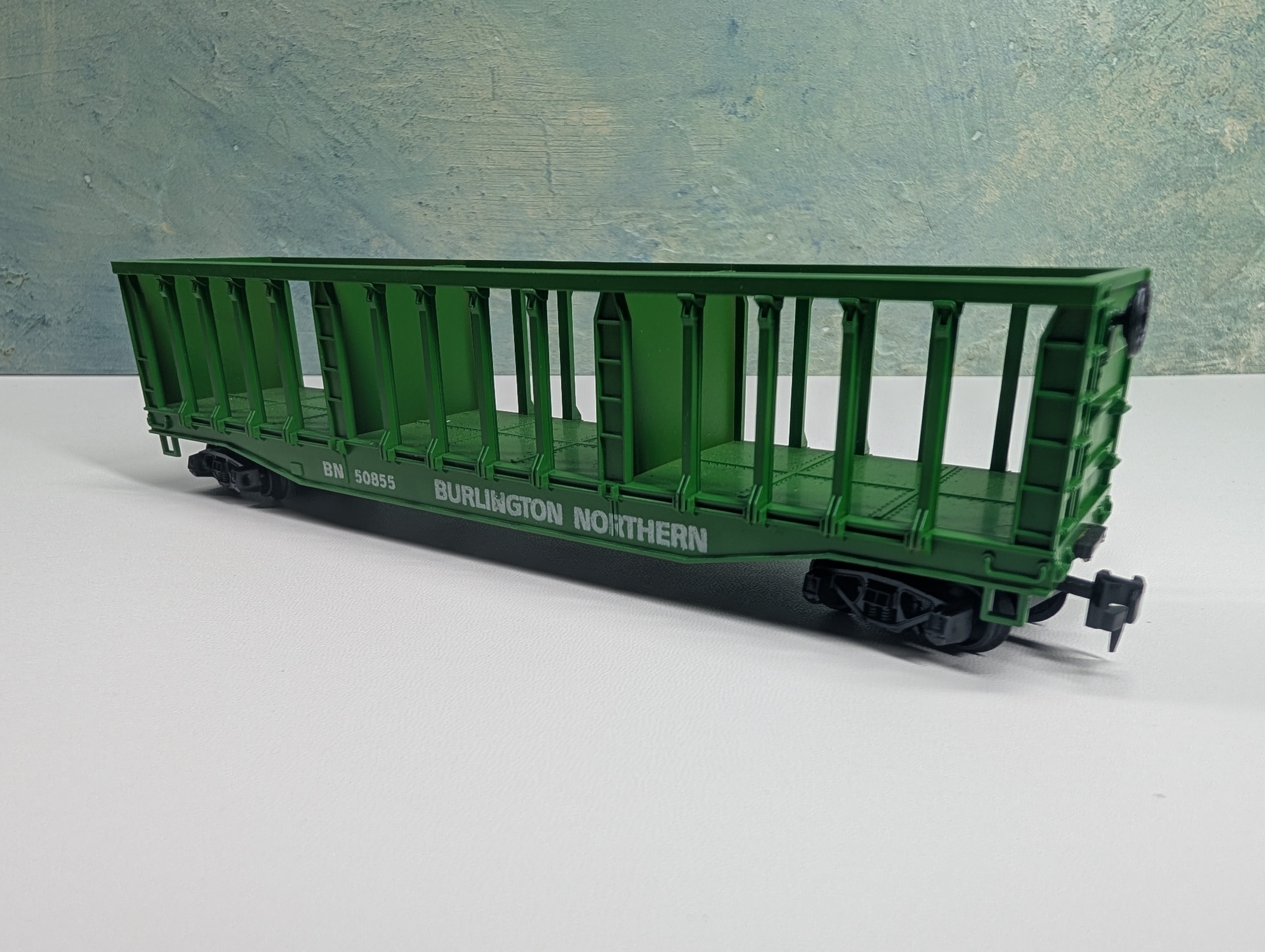 USED Roco HO Scale Pulpwood Rack Car Burlington Northern BN #50855