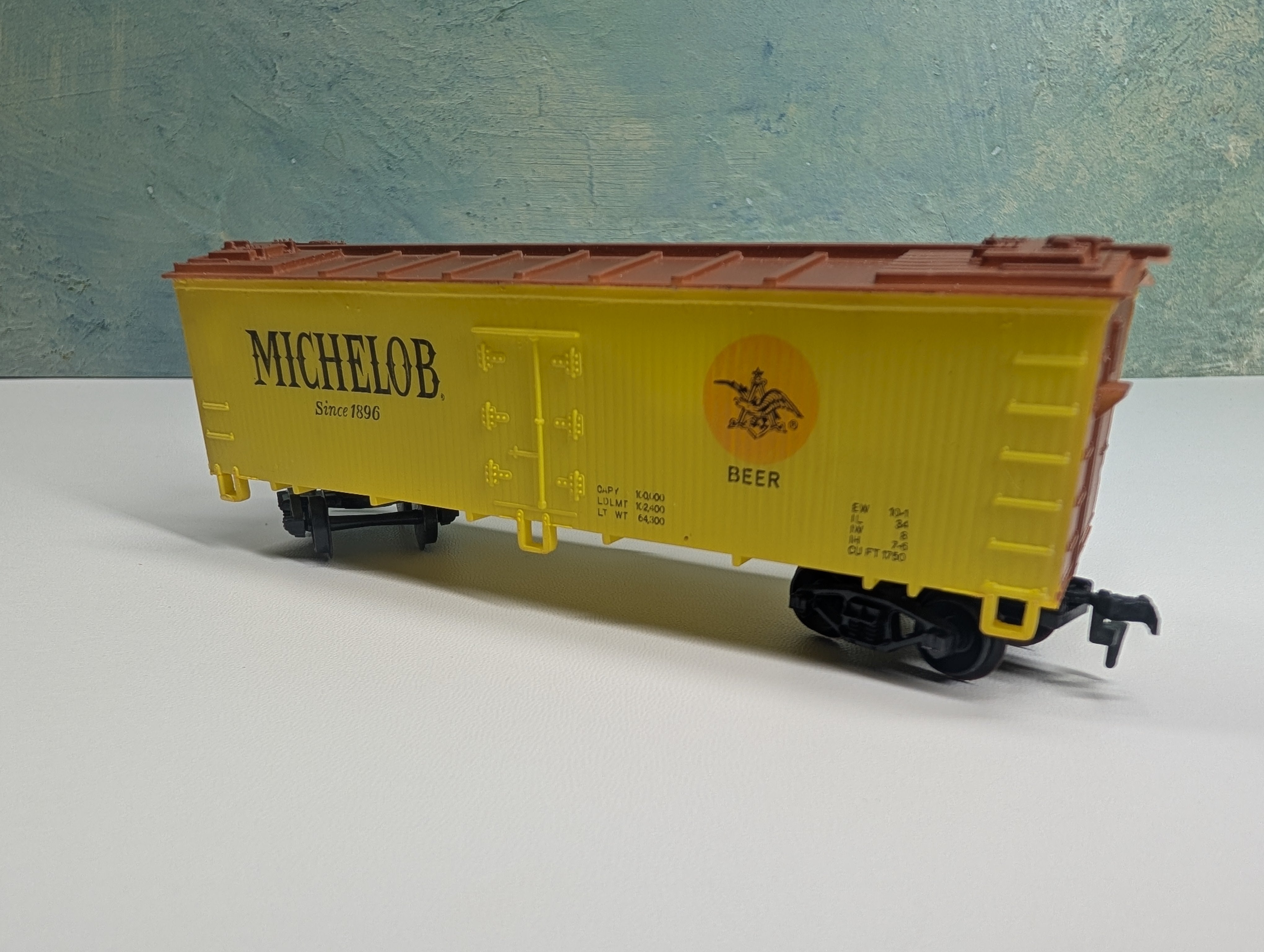 USED Life-Like HO Scale Beer Car Michelob