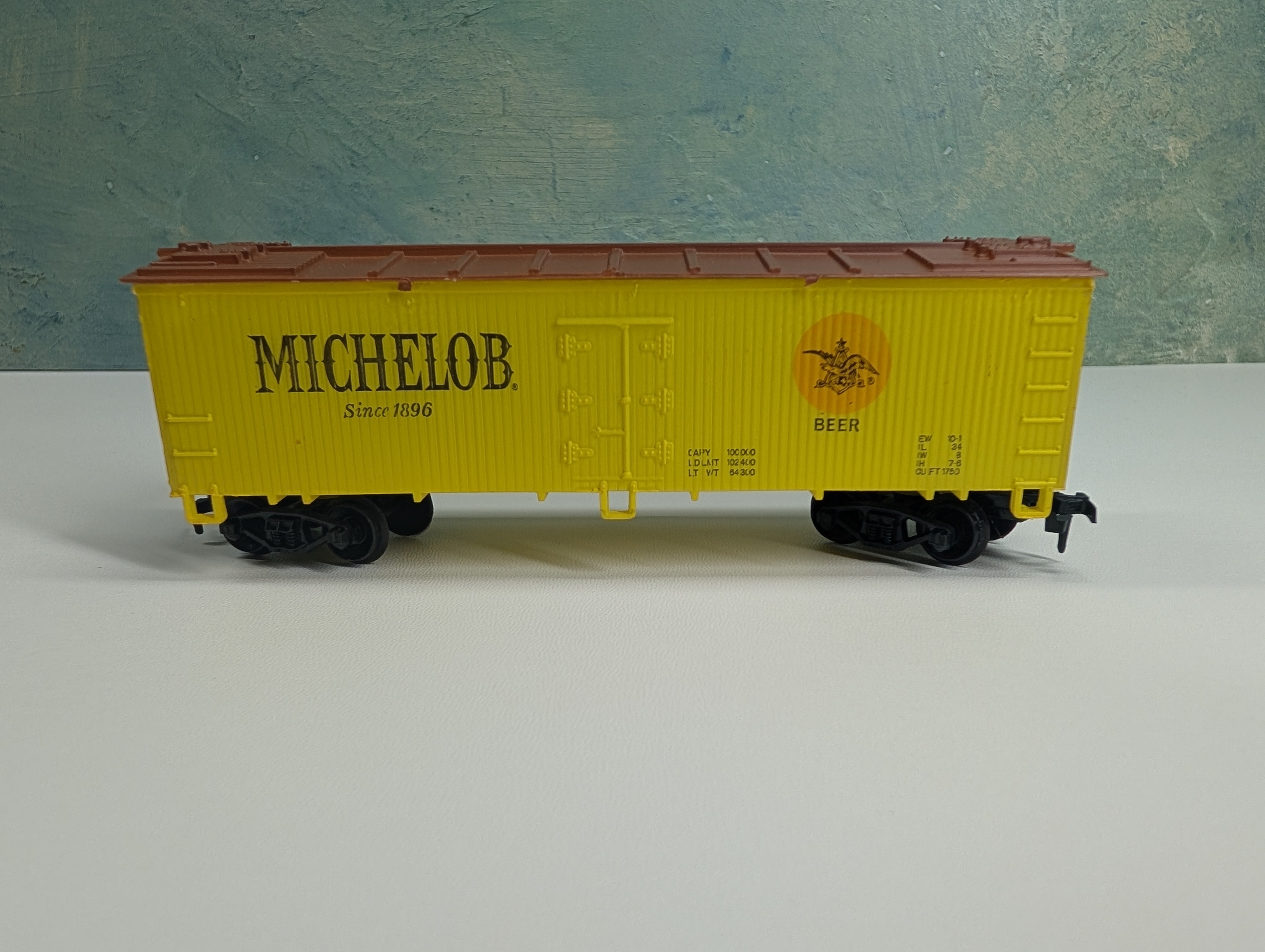 USED Life-Like HO Scale Beer Car Michelob