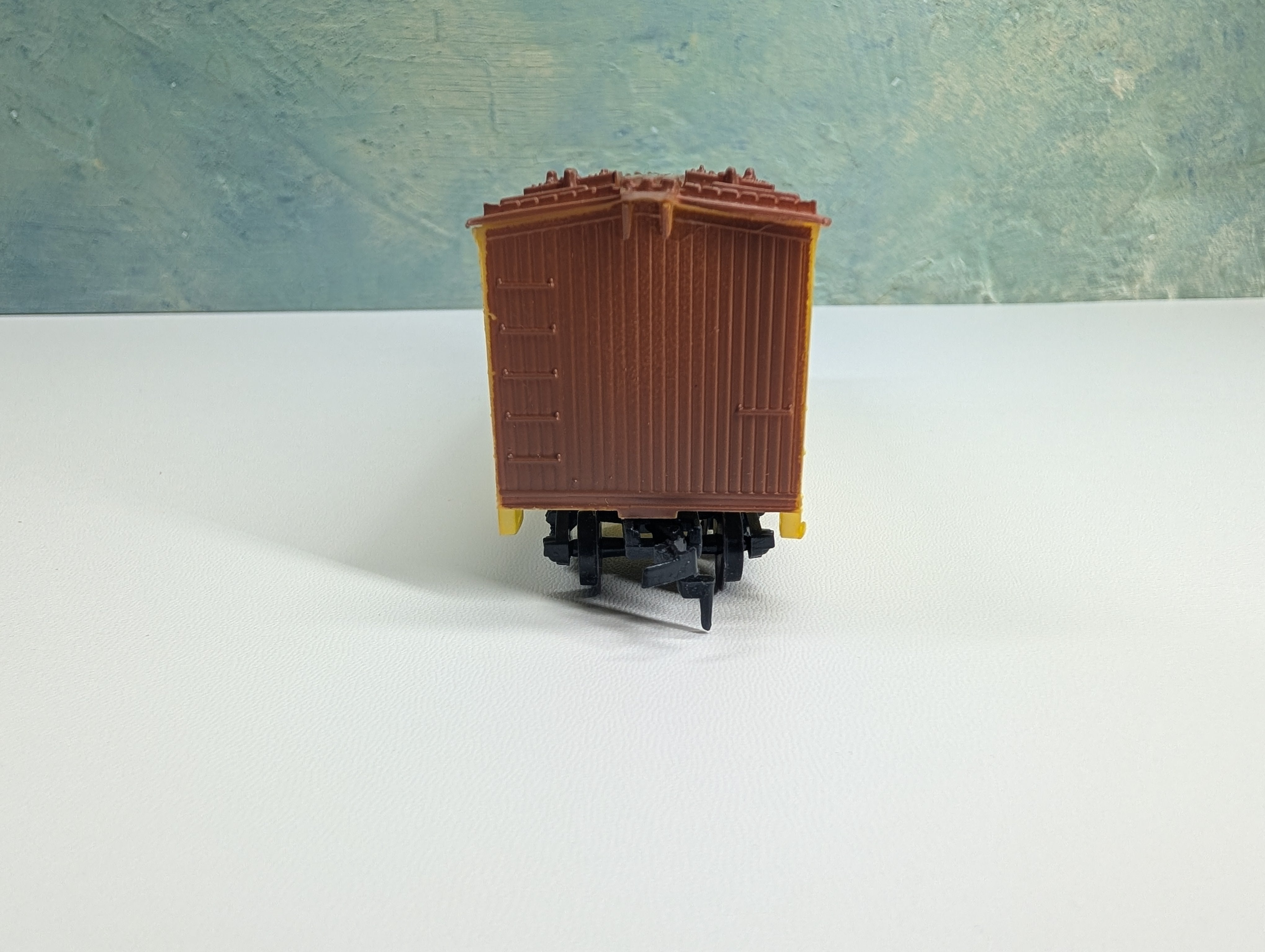 USED Life-Like HO Scale Beer Car Michelob
