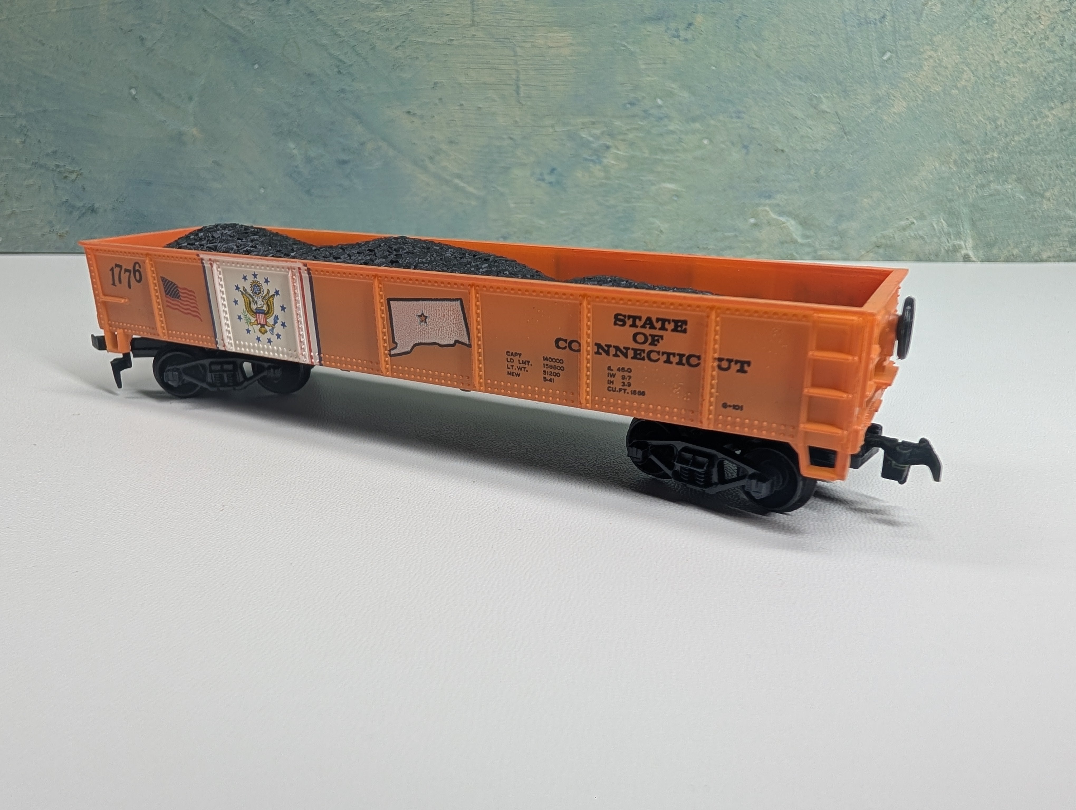 USED HO Scale State Gondola 1776 State of Connecticut