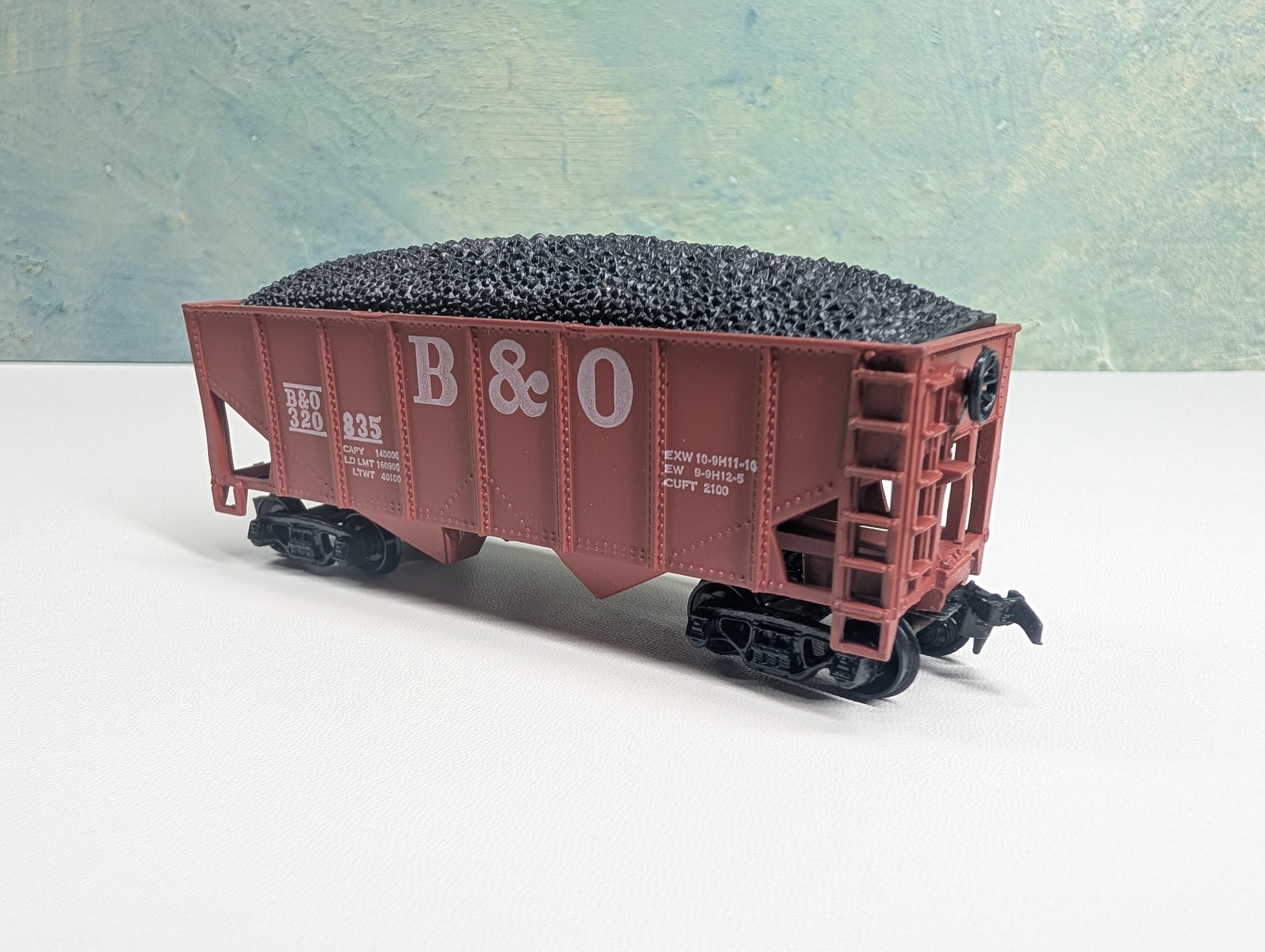 USED HO Scale 2 Bay Coal Hopper Baltimore and Ohio B&O #320835