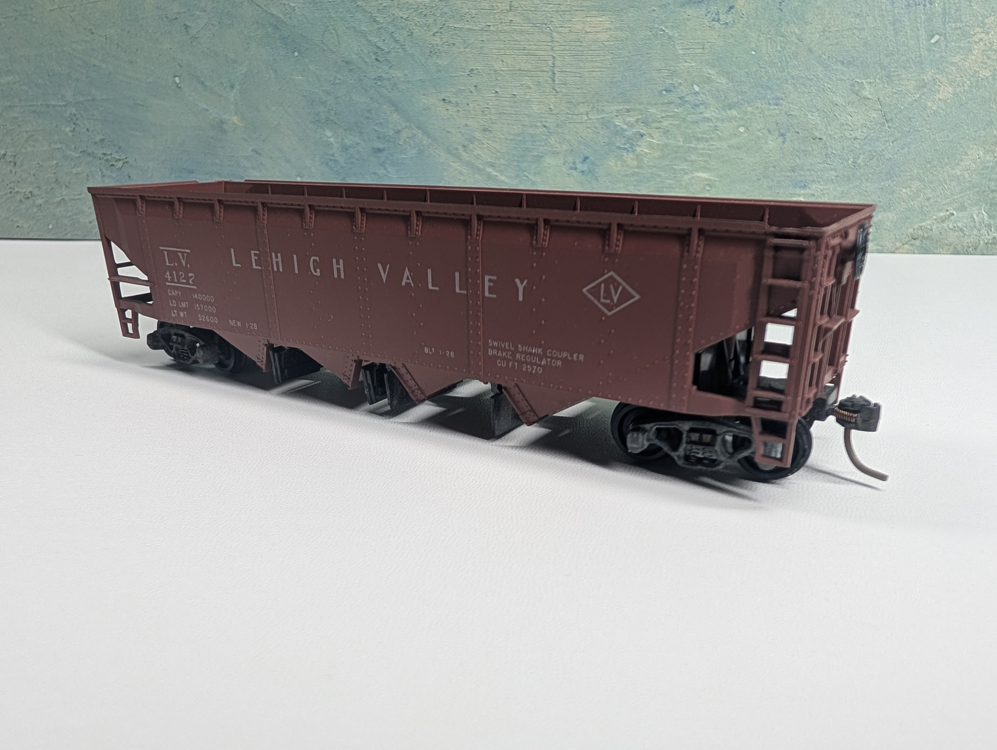 USED Athearn HO Scale Operating Hopper Lehigh Valley LV #4127