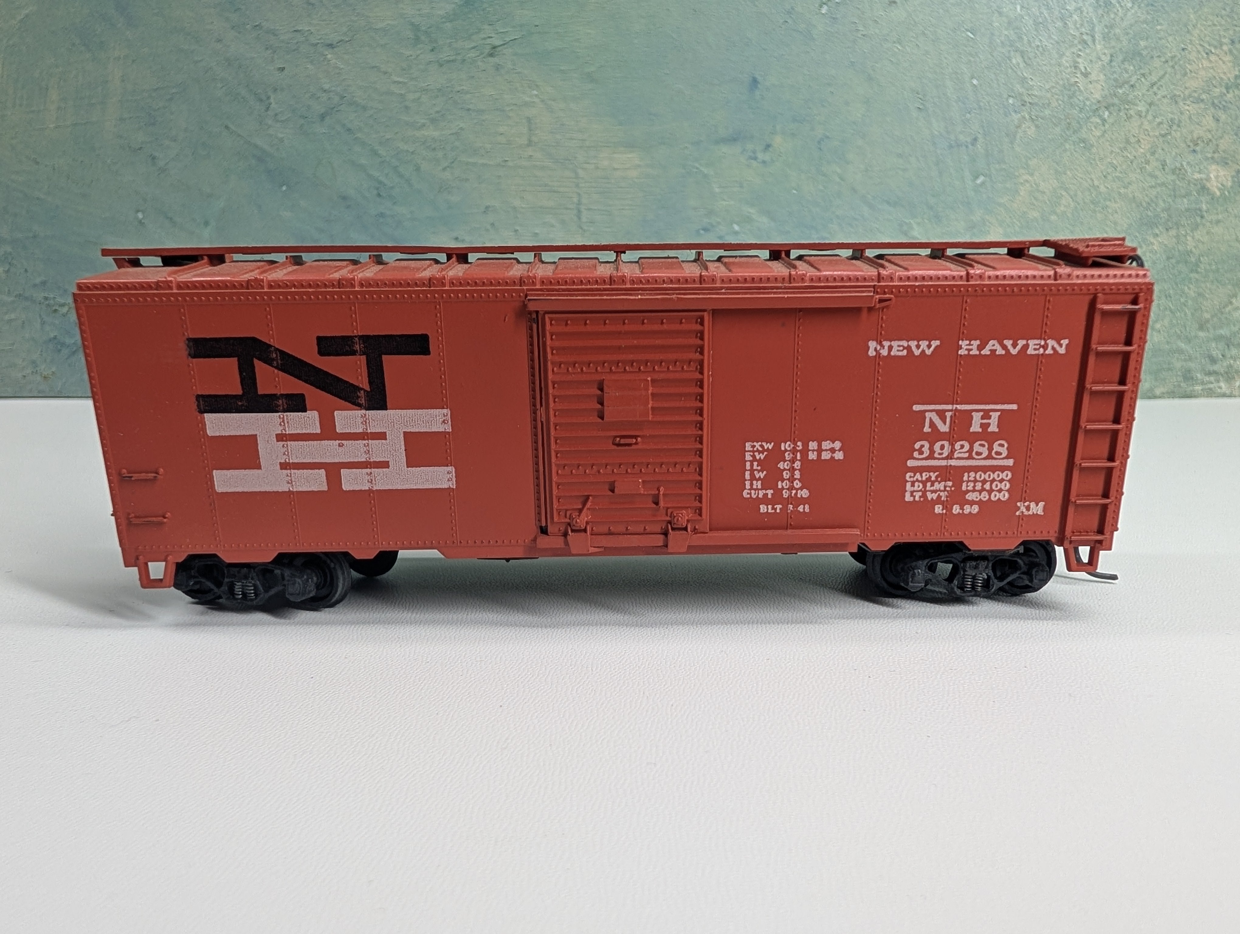 USED Athearn HO Scale 40' Box Car New Haven NH #39288