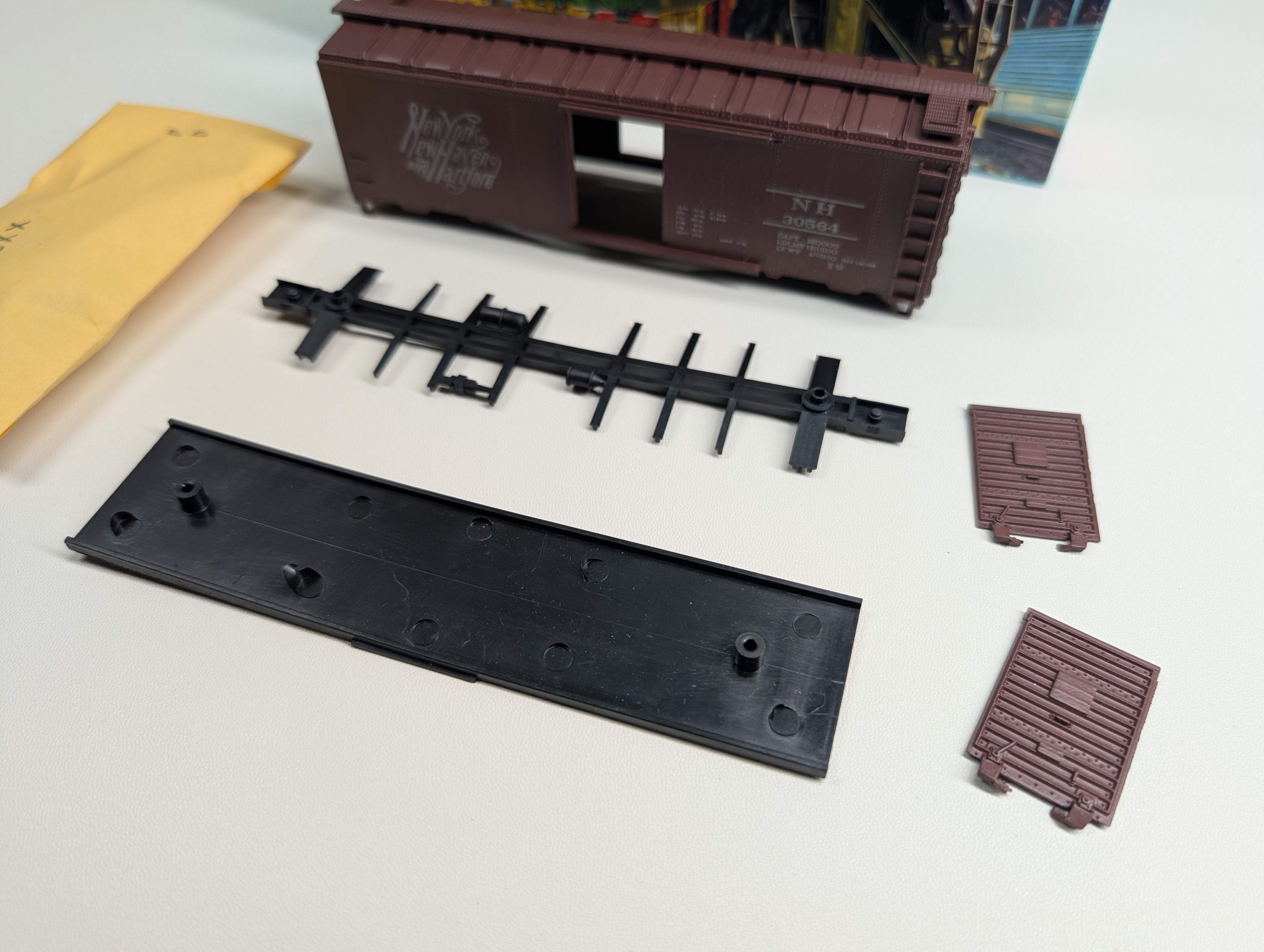 USED Athearn HO Scale 40' Box Car New York, New Haven and Hartford NH #90564 KIT