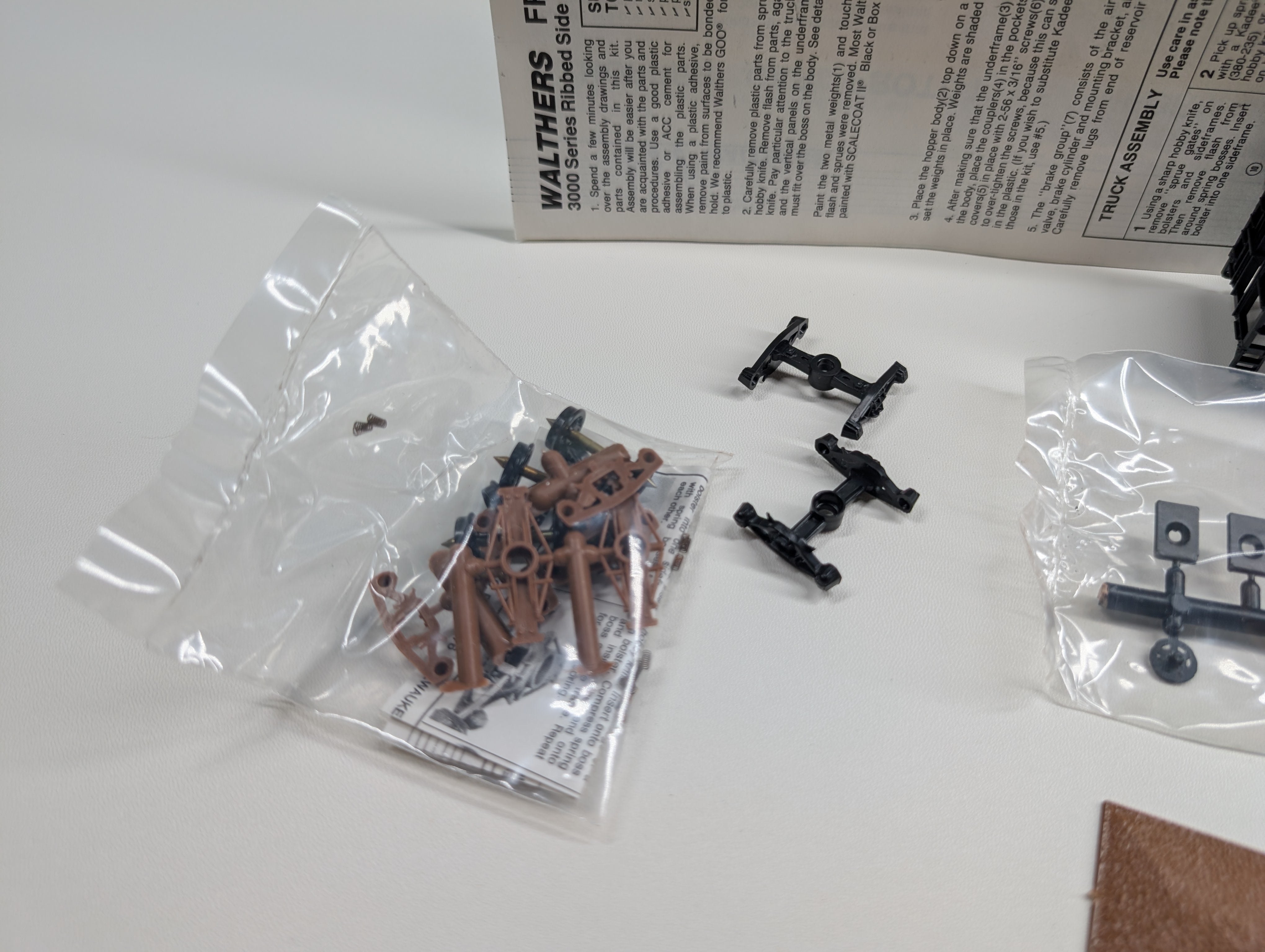 USED Walthers 932-3020 HO Scale 36' Rib-Side Hopper Virginian VGN #23332 KIT