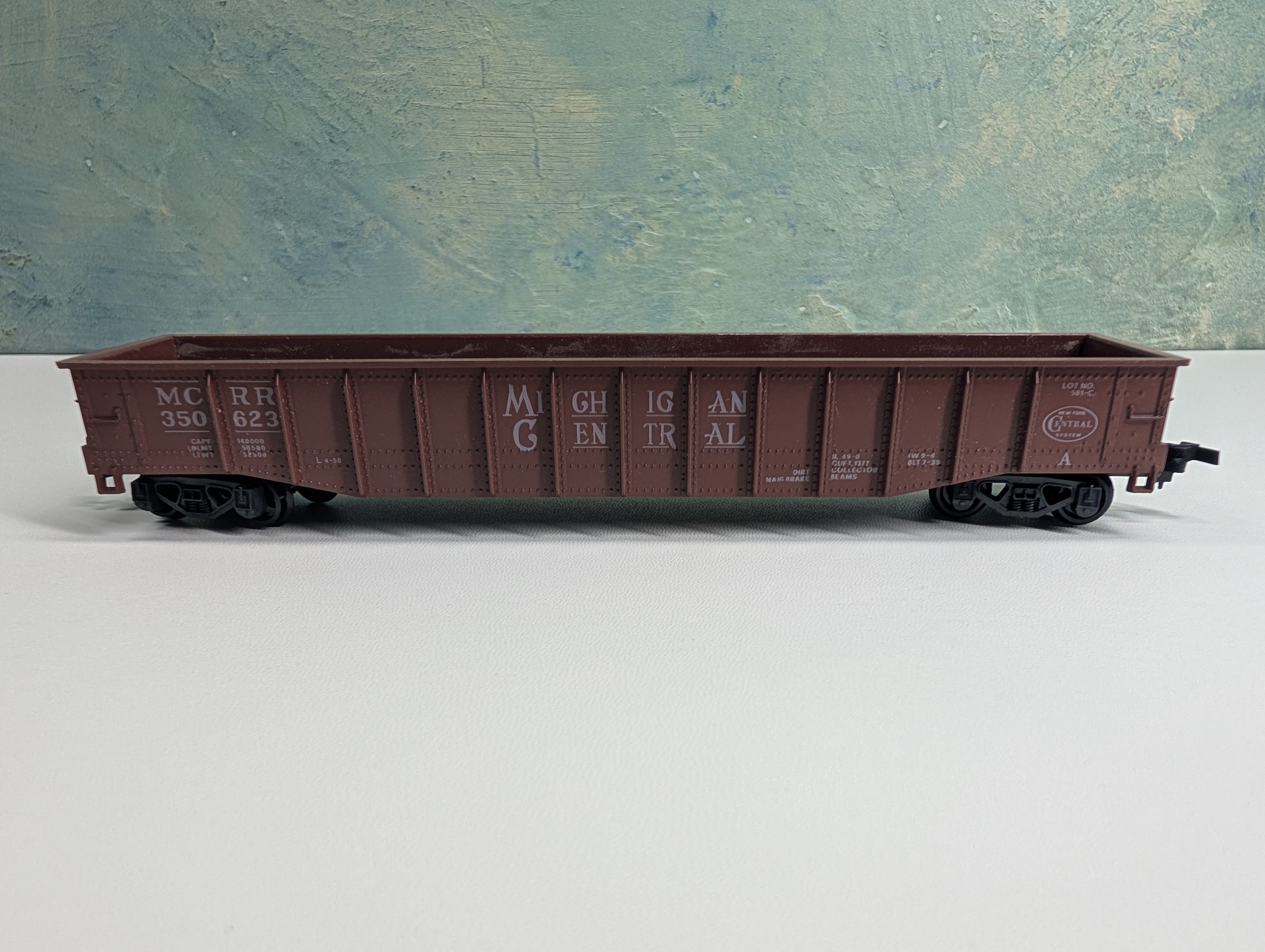USED Lima HO Scale Gondola Michigan Central MCRR #350623