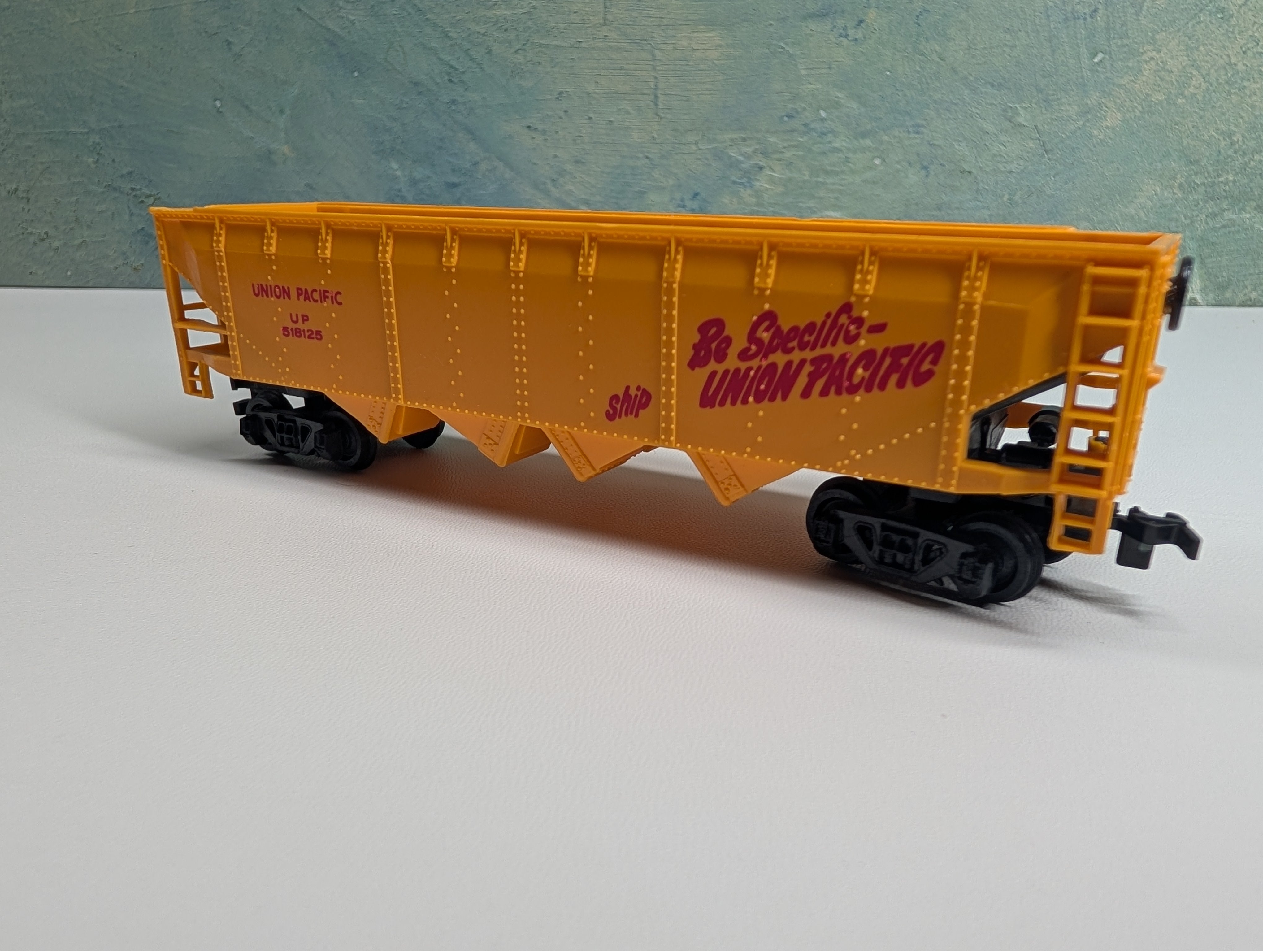 USED Bachmann HO Scale Quad Hopper Union Pacific UP #518125