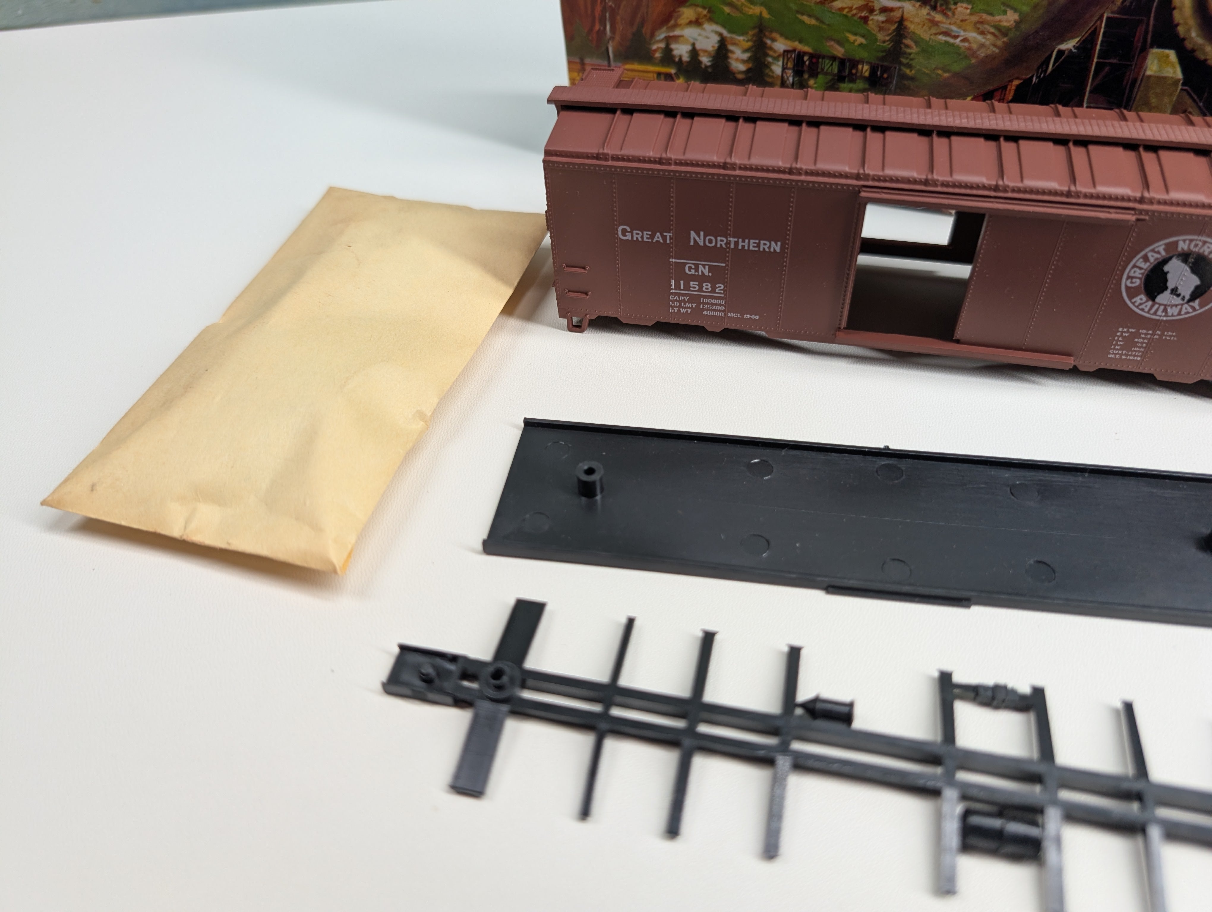 USED Athearn HO Scale 40' Box Car Great Northern GN #11582 KIT