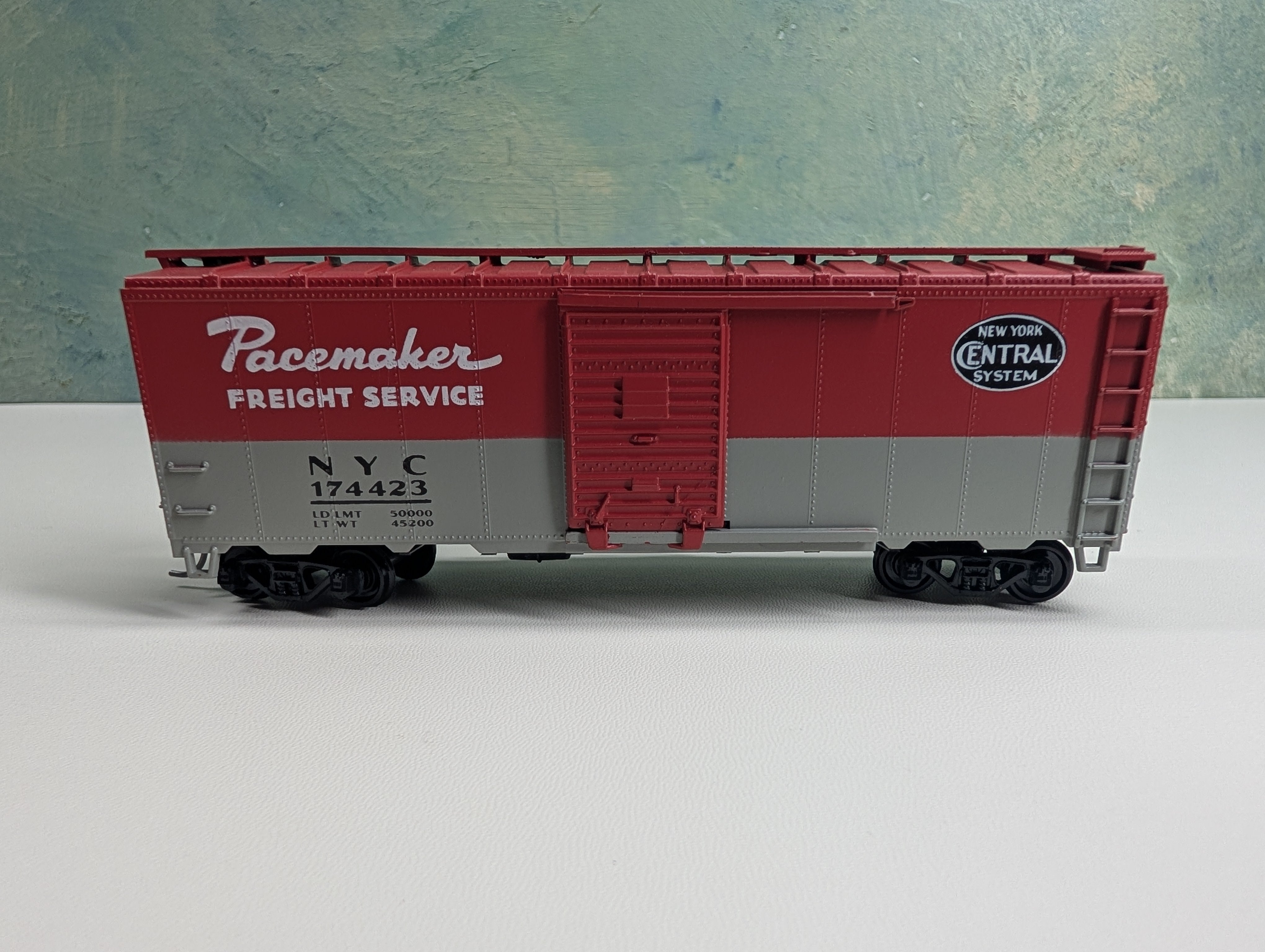 USED Athearn HO Scale 40' Box Car New York Central NYC #174423 Pacemaker, Bev-Bel