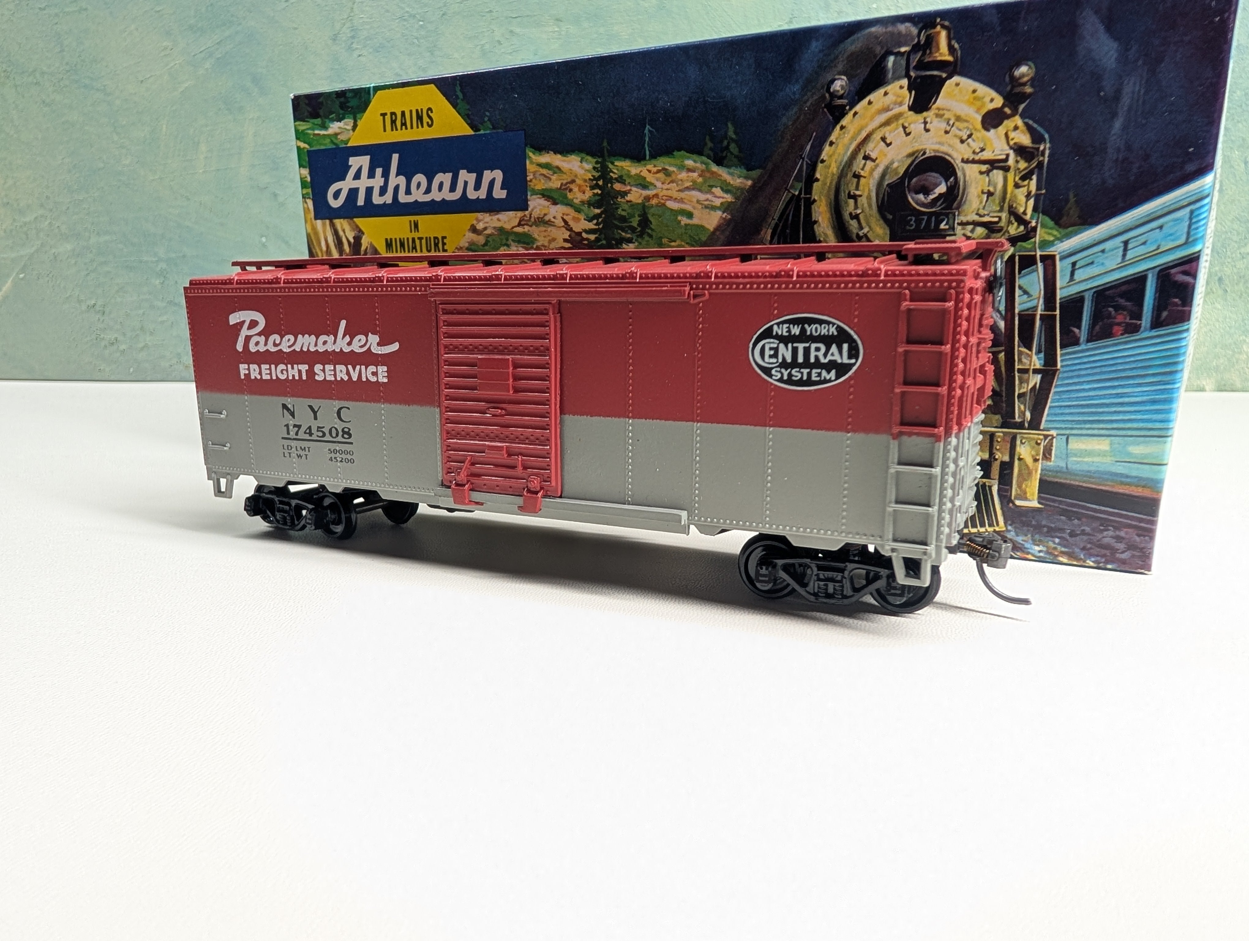 USED Athearn HO Scale 40' Box Car New York Central NYC #174508 Pacemaker, Bev-Bel