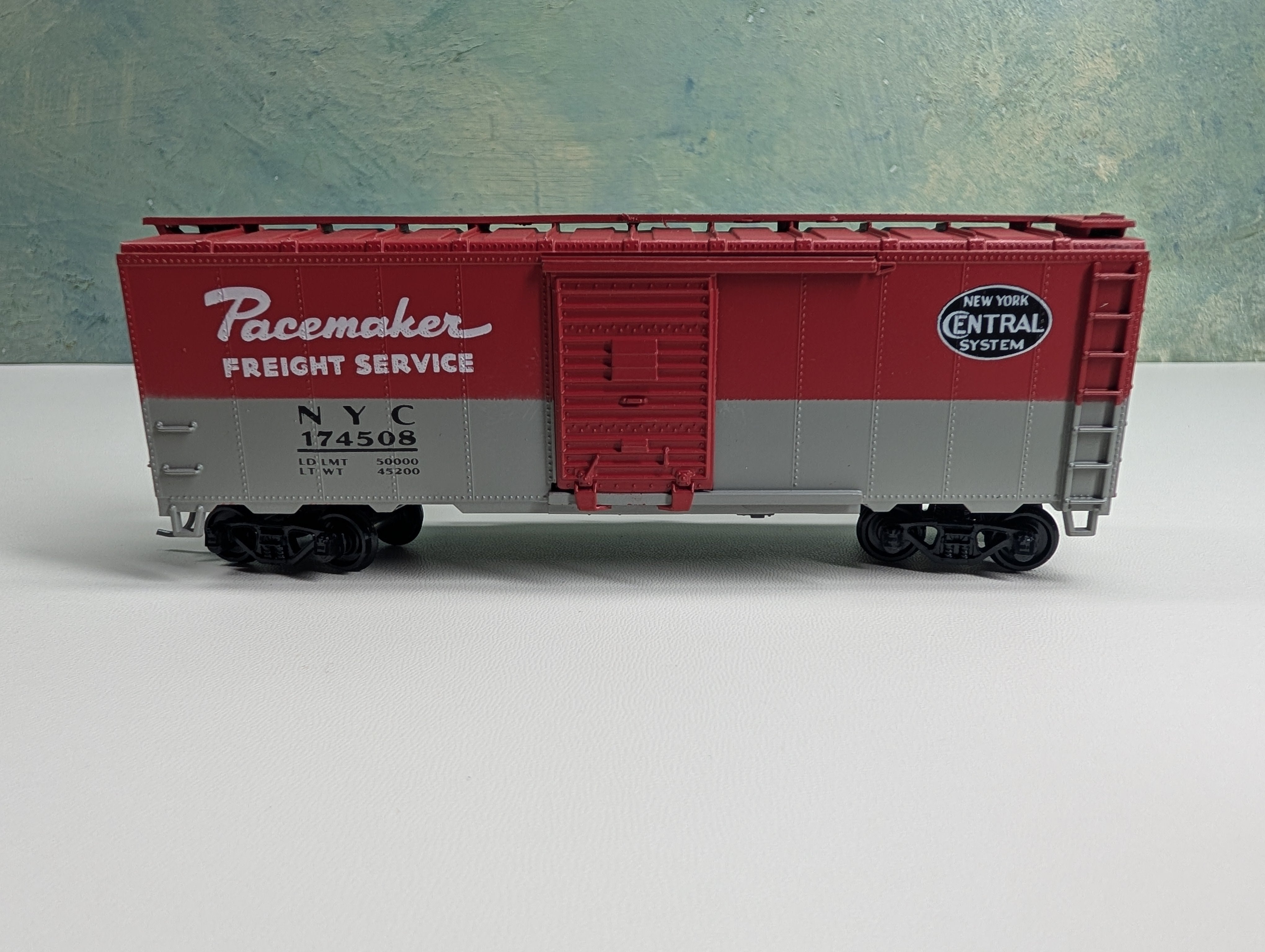 USED Athearn HO Scale 40' Box Car New York Central NYC #174508 Pacemaker, Bev-Bel