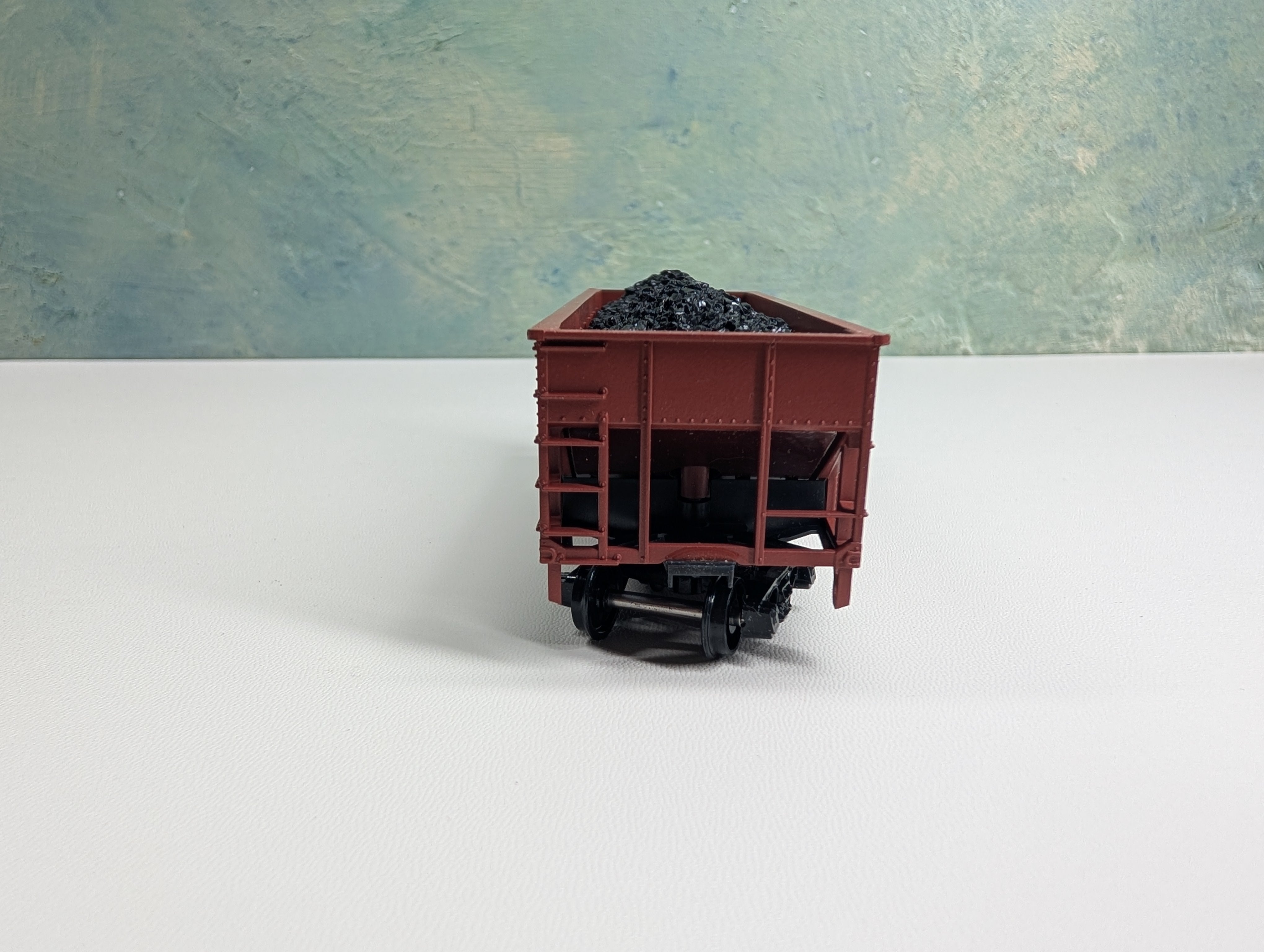 USED Athearn HO Scale 34' 2 Bay Hopper w/ Coal Load Pennsylvania PRR #159108 Bev-Bel