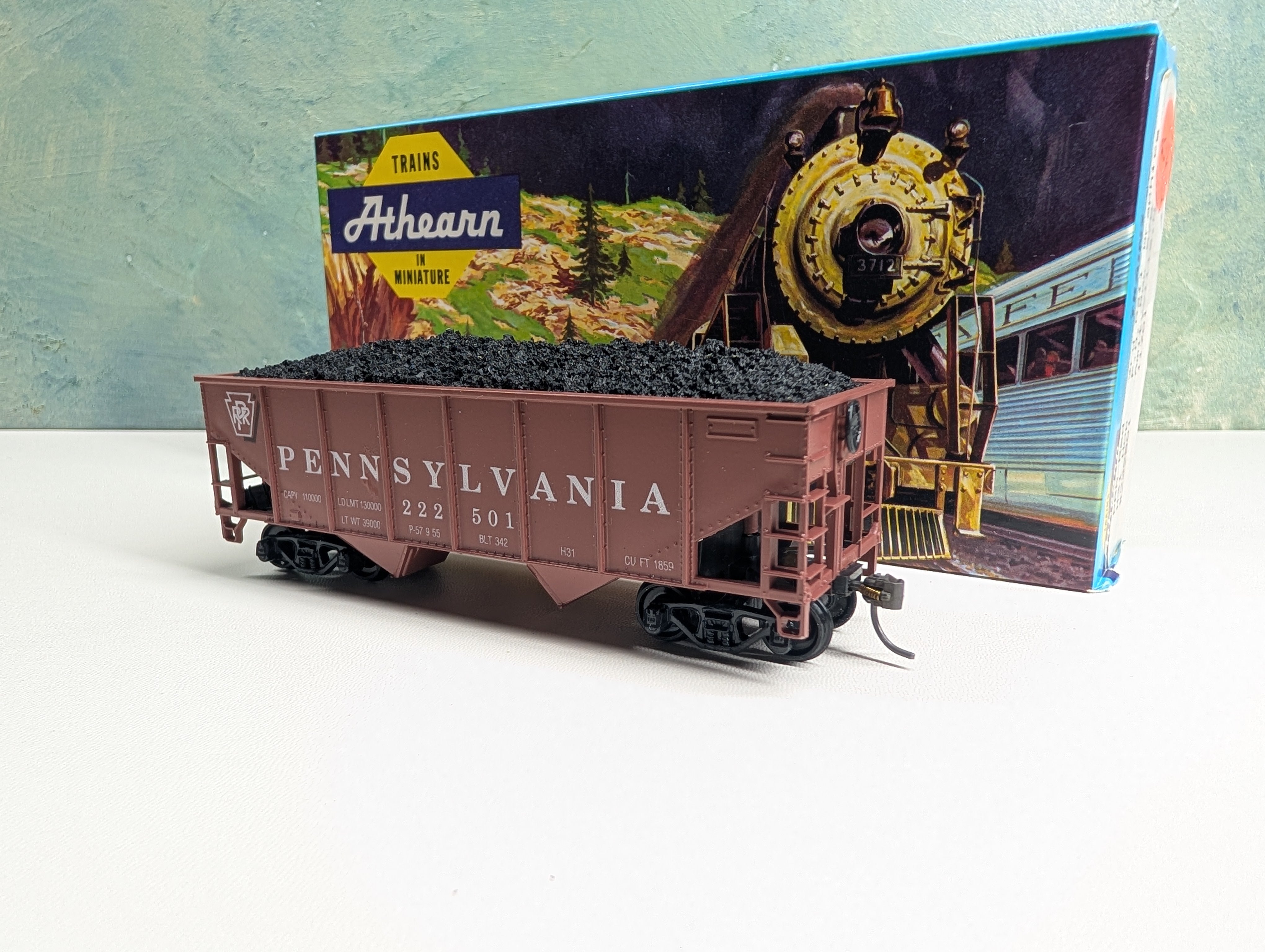 USED Athearn HO Scale 34' 2 Bay Hopper w/ Coal Load Pennsylvania PRR #222501 3rd Rail Graphics Custom