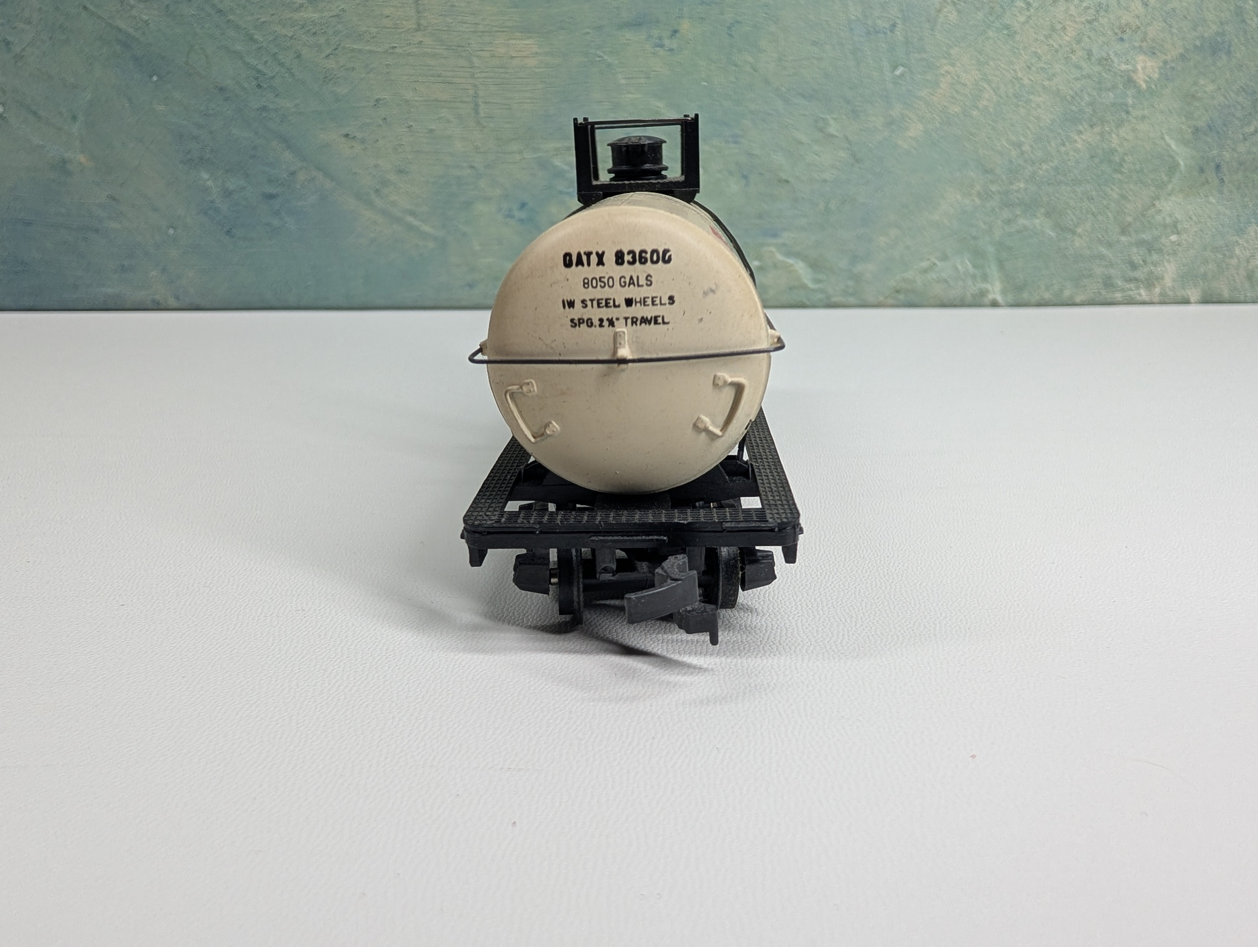 USED HO Scale Tank Car General American GATX #83600