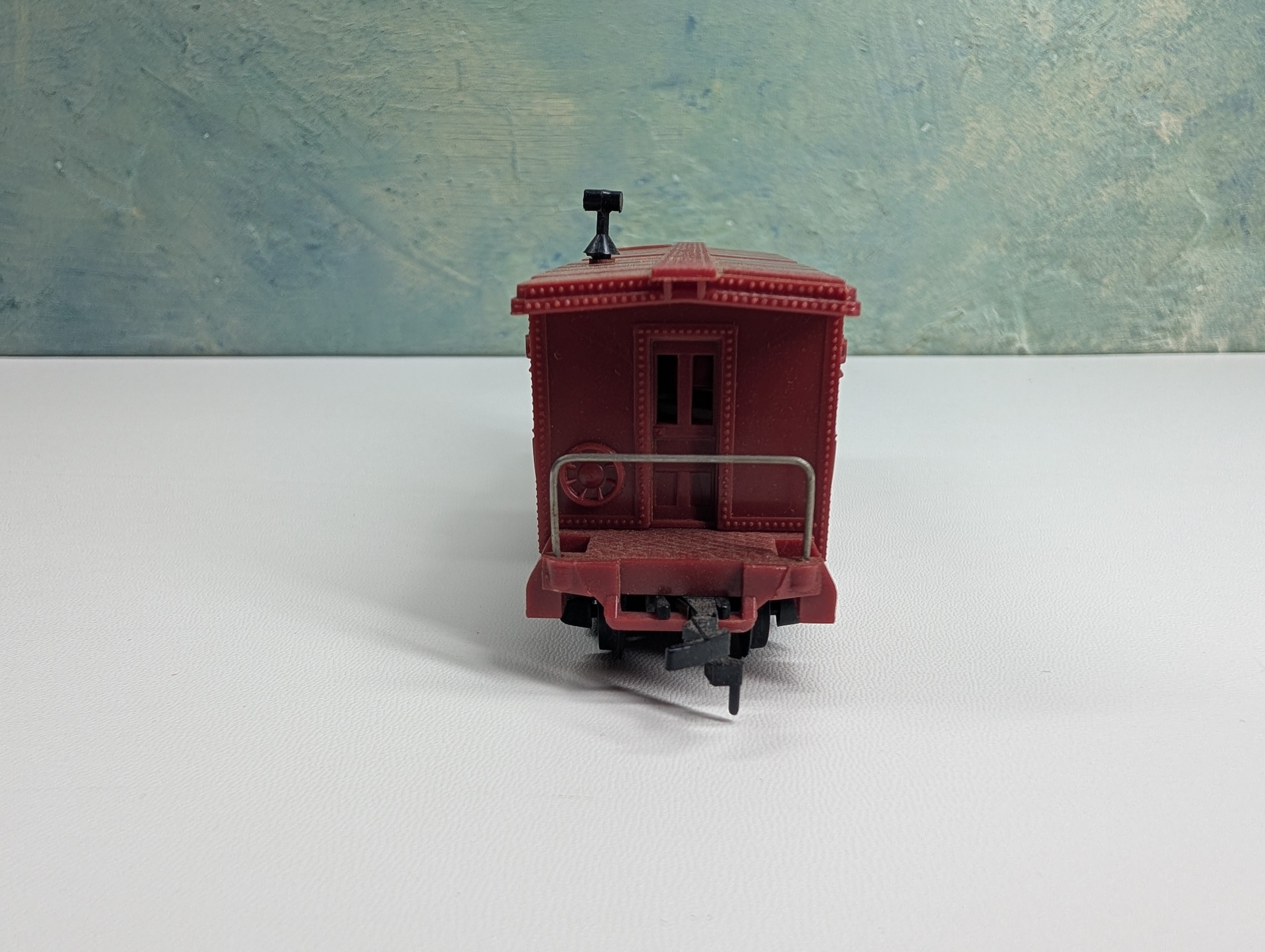 USED Marx HO Scale Bay Window Caboose New Haven NH #C-630