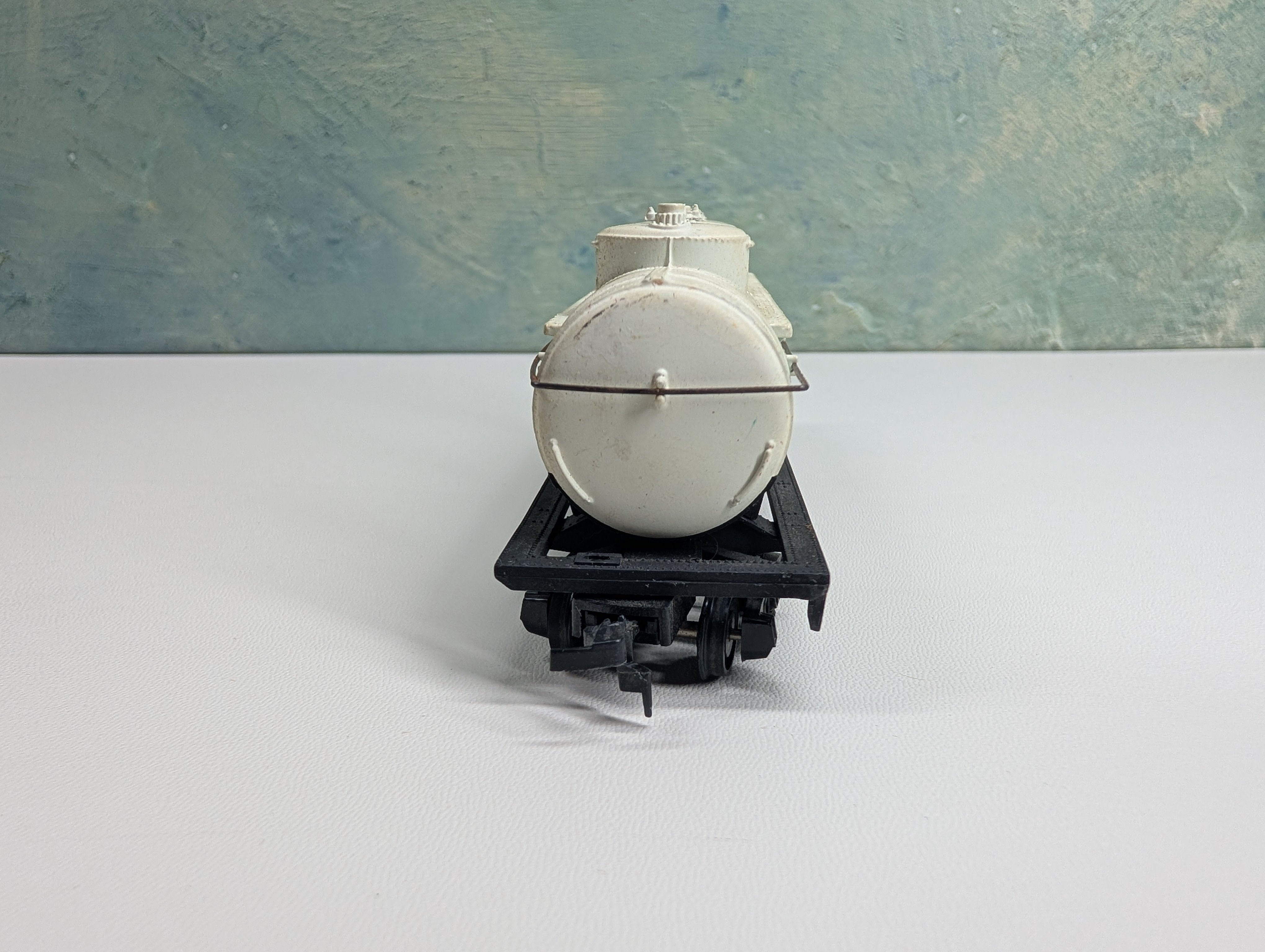 USED HO Scale Triple Dome Tank Car Magnolia MPCX #1021