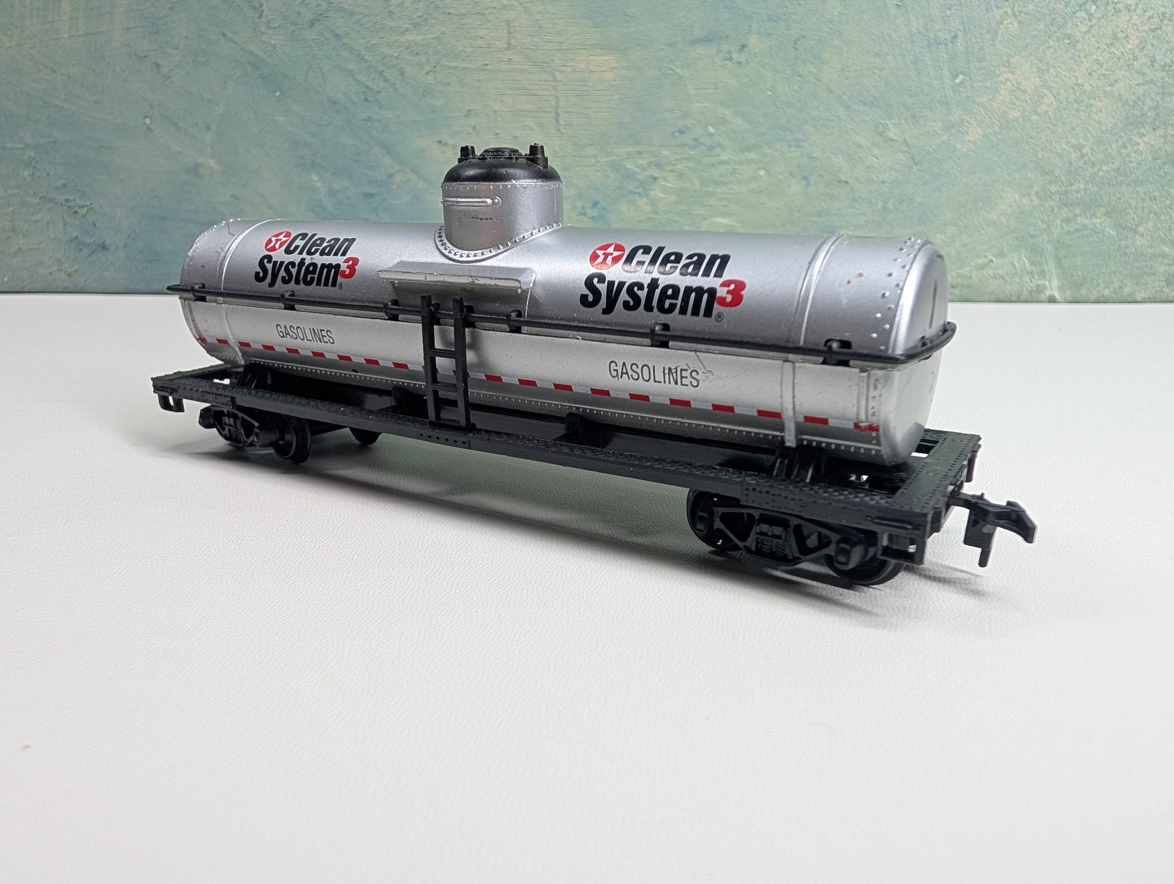 USED HO Scale Single Dome Tank Car Clean System 3 Gasoline
