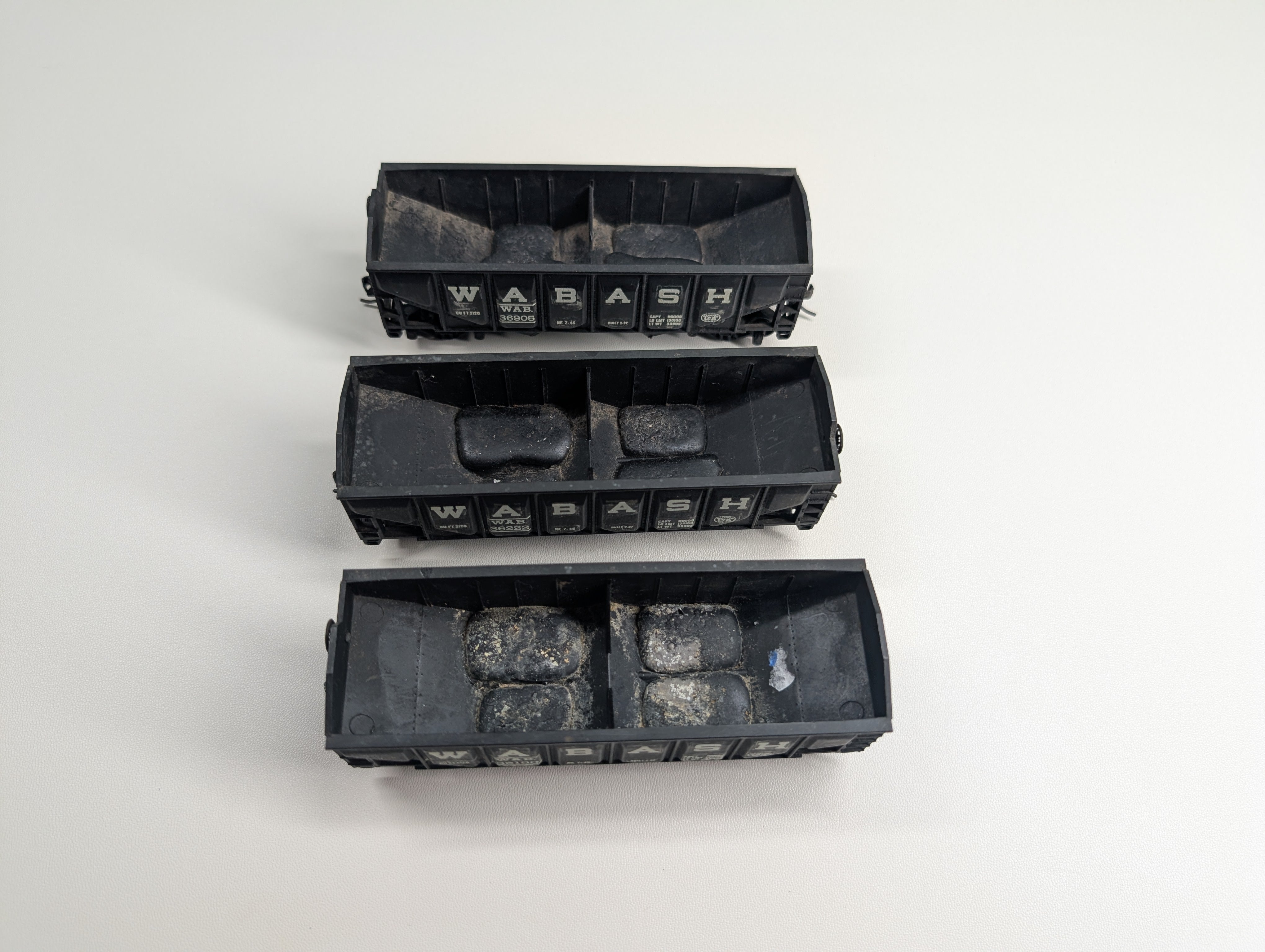 USED Athearn HO Scale Lot of 2 Bay Hoppers Wabash WAB #36222, 36180, 36905 Decal (3 pcs)