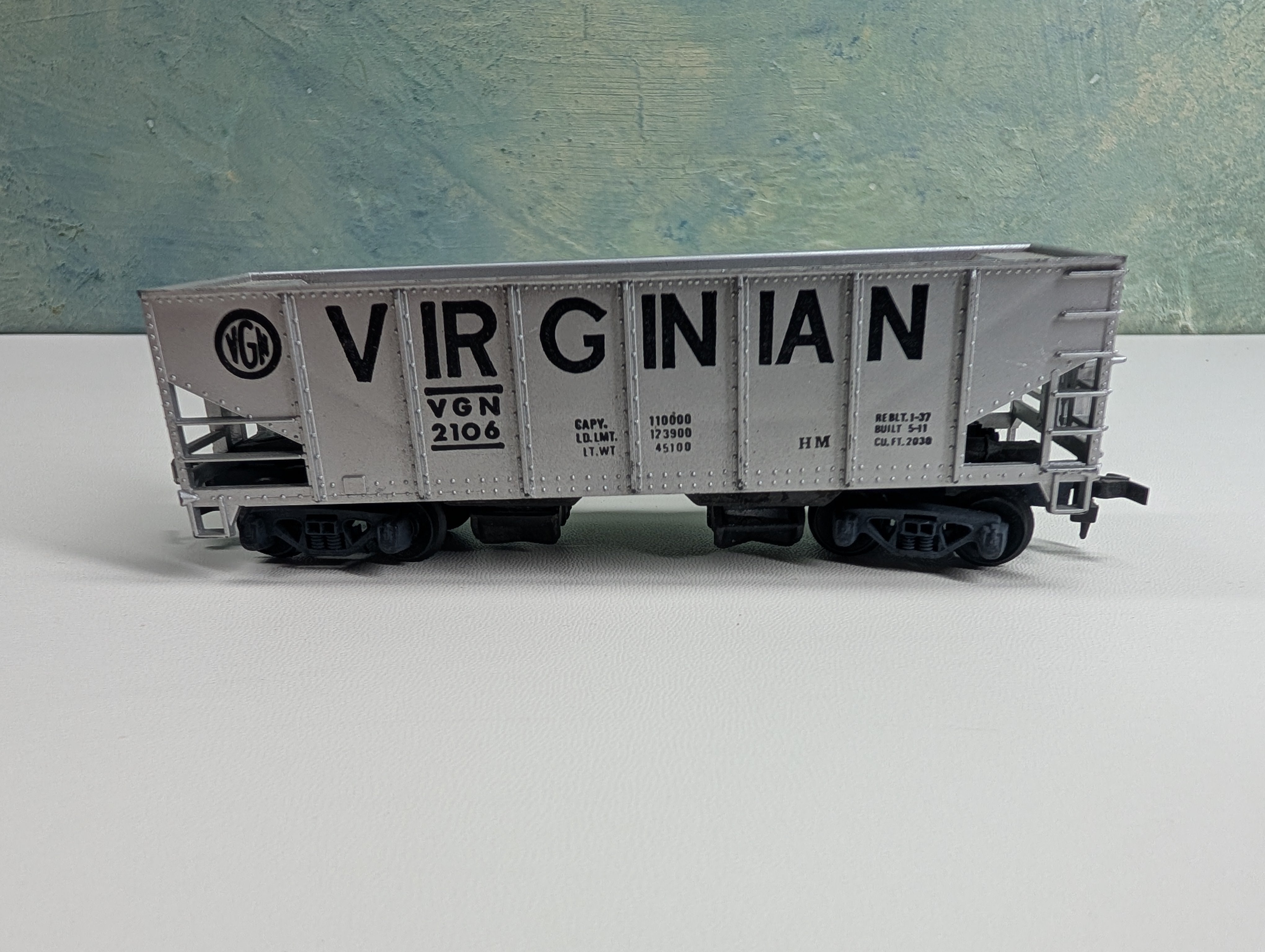 USED Tyco HO Scale Operating Hopper Virginian VGN #2106