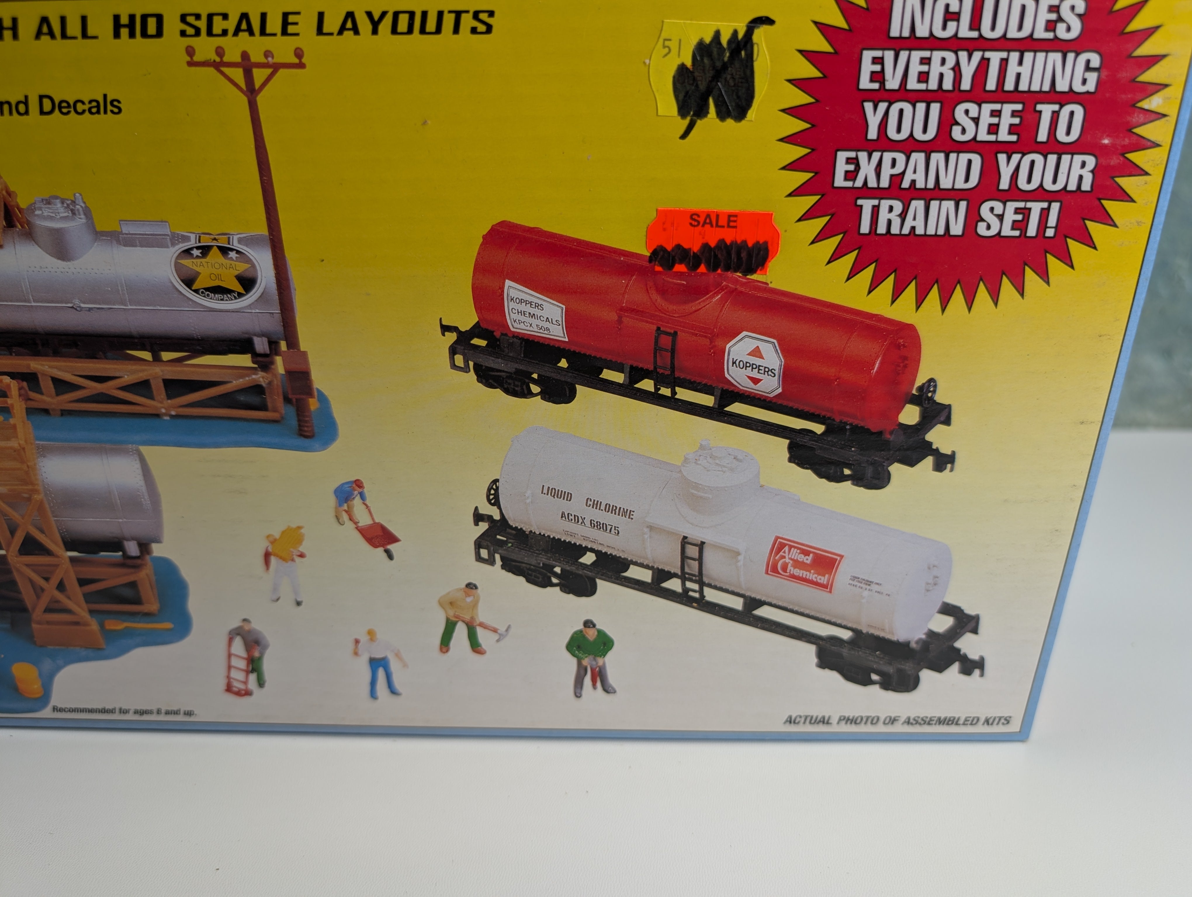 Life-Like 1744 HO Scale Storage Terminal, Expander Value Pack
