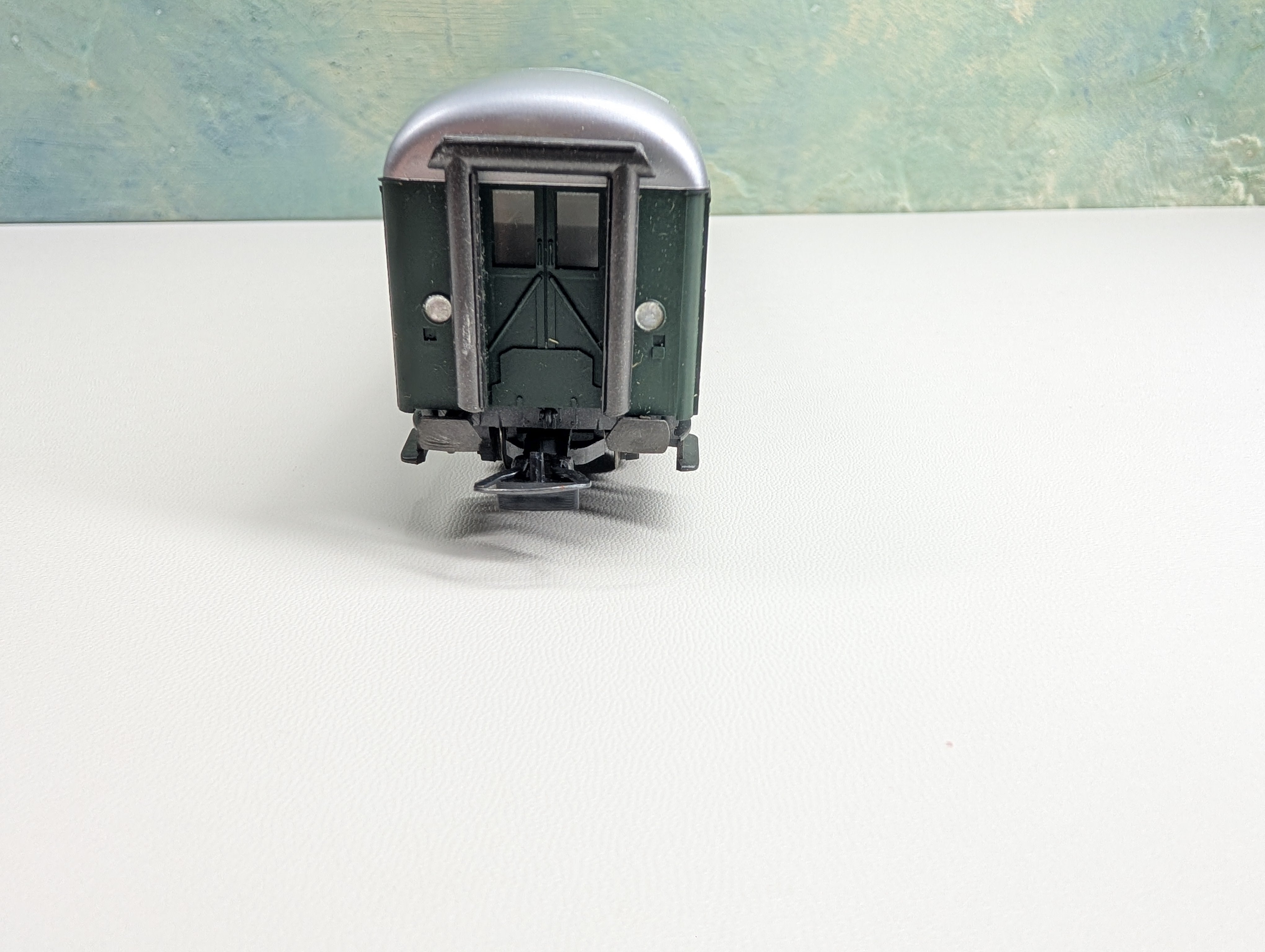 USED Rivarossi 2918 HO Scale 2nd Class Passenger Car DB #2