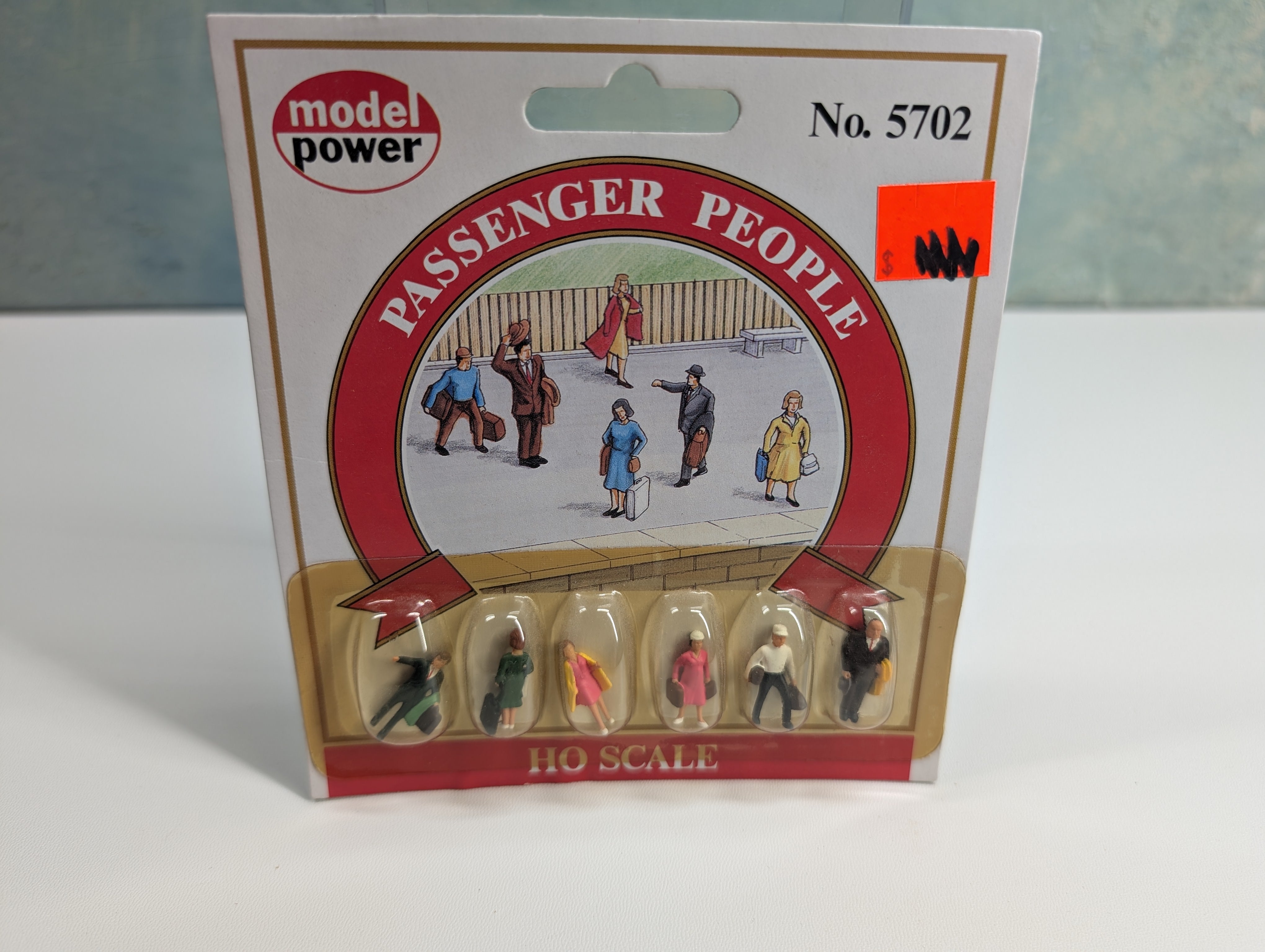 Model Power 5702 HO Scale Passenger People (6 pcs)