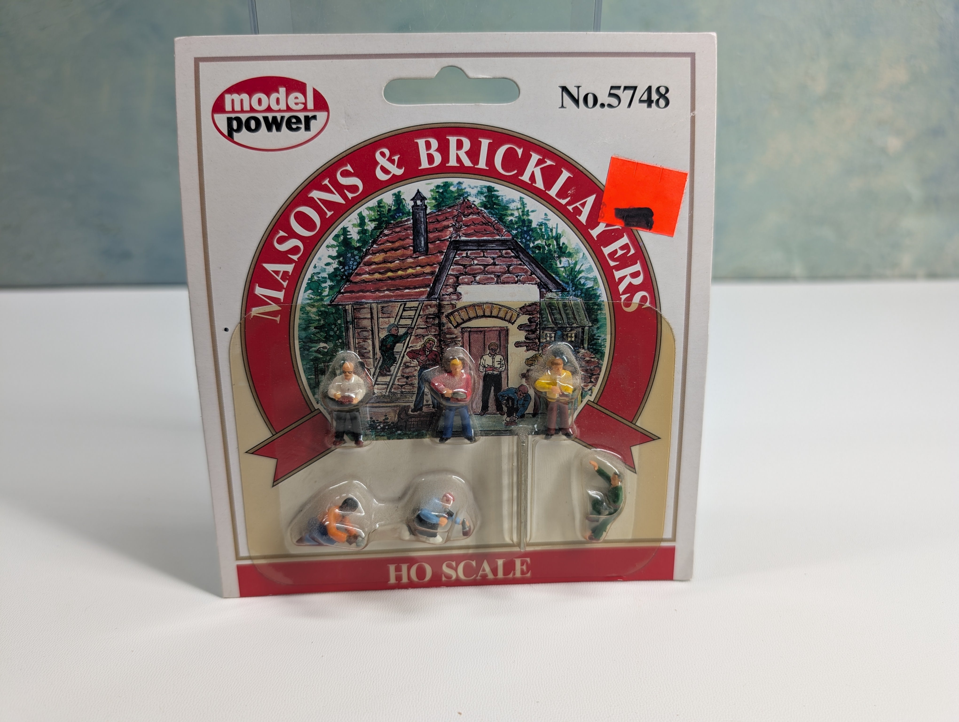 Model Power 5748 HO Scale Masons & Bricklayers (7 pcs)