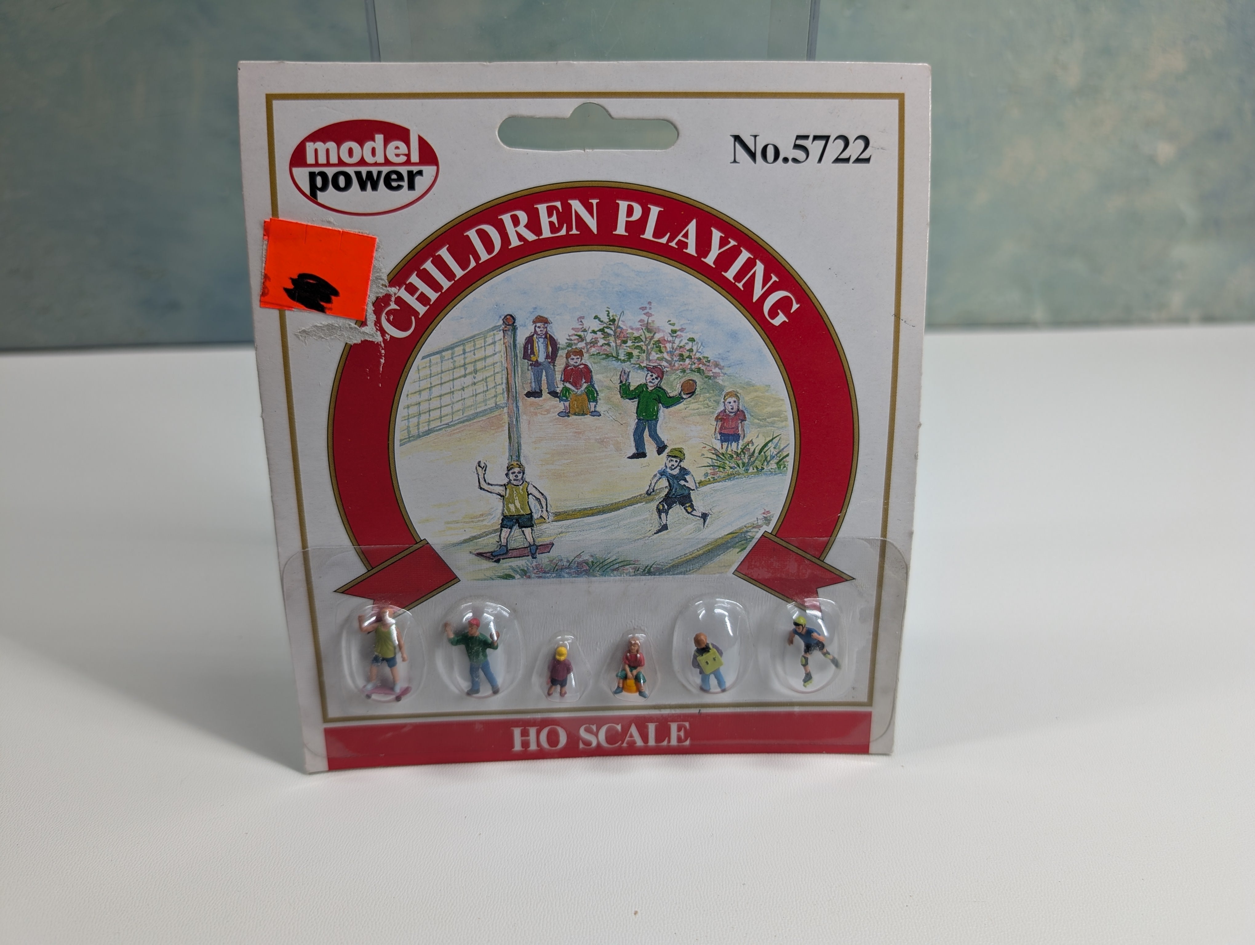 Model Power 5722 HO Scale Children Playing (6 pcs)