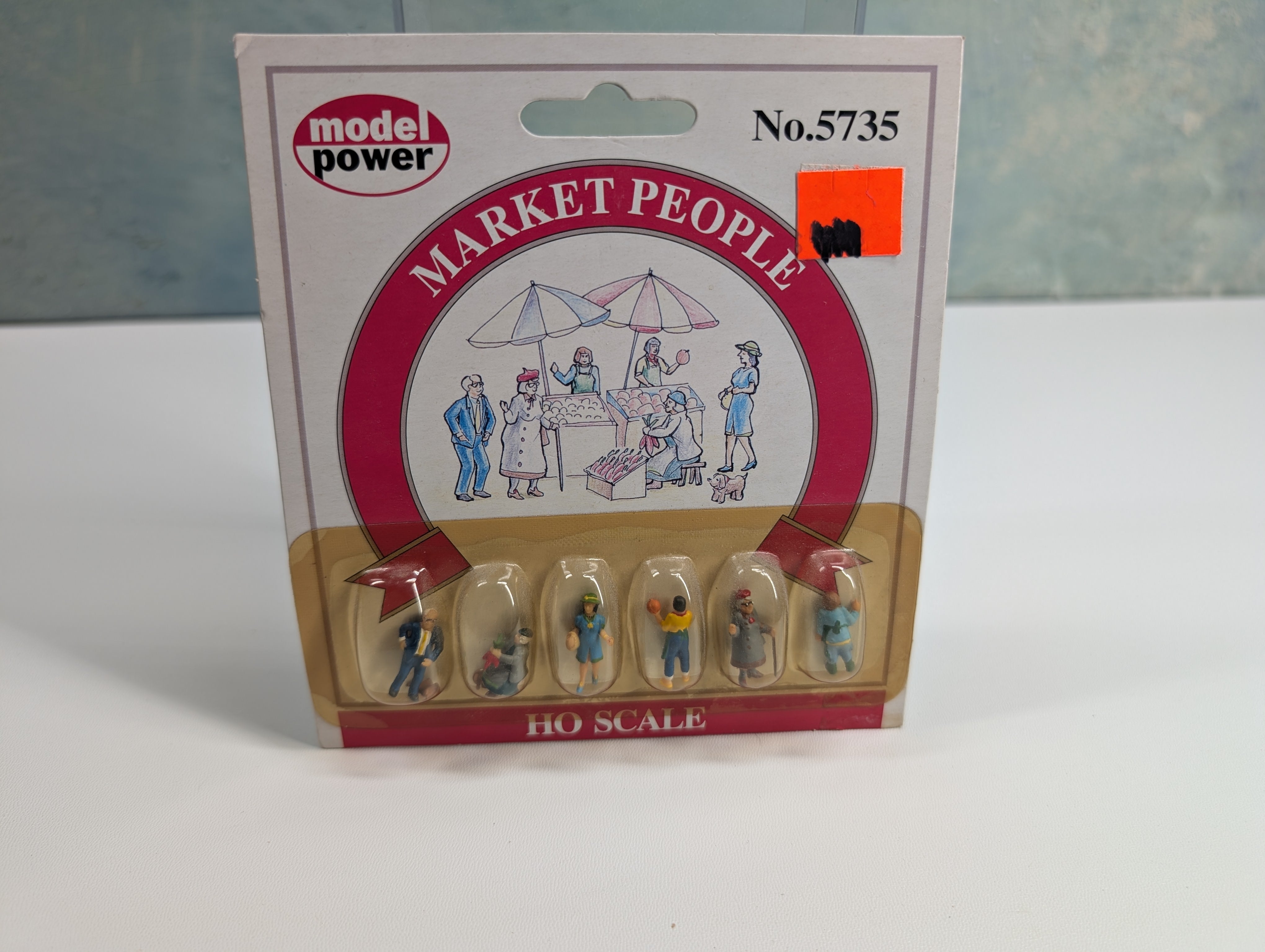 Model Power 5735 HO Scale Market People, Market Vendors (6 pcs)