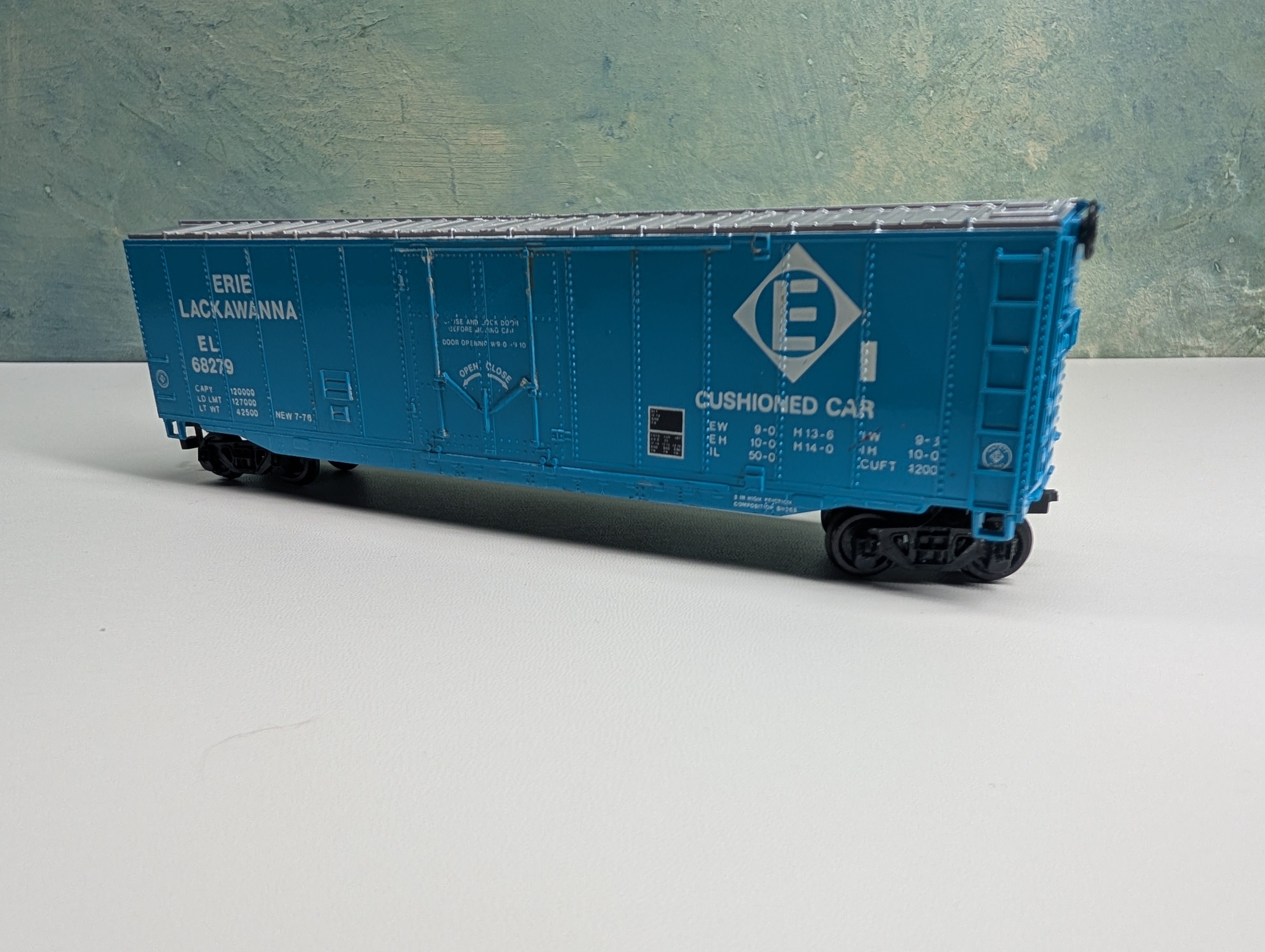 USED Bachmann HO Scale 50' Box Car Erie Lackawanna EL #68279