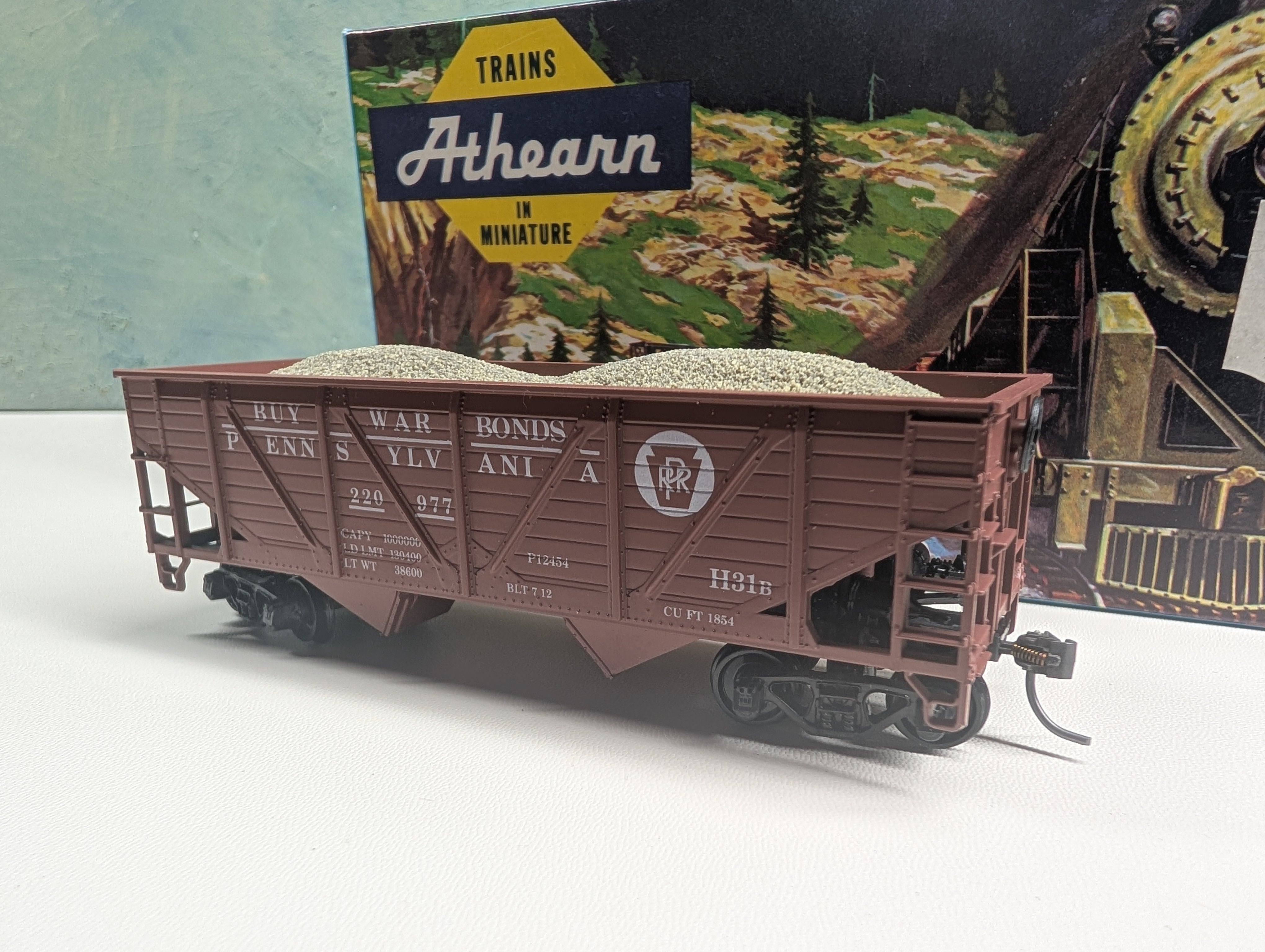 USED Athearn HO Scale H31B Hopper w/ Load Pennsylvania PRR #220977 War Bonds, 3rd Rail Graphics Custom